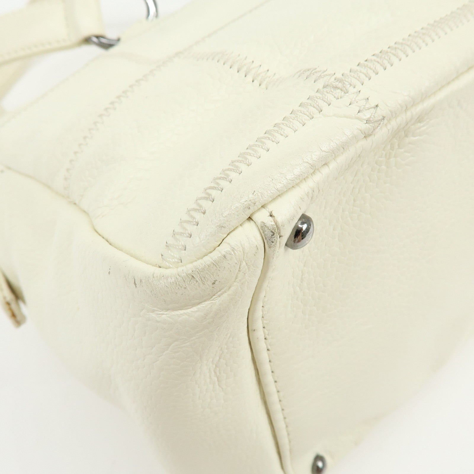 CHANEL Chocolate Bar Caviarskin Shoulder Bag Hand Bag White A26135