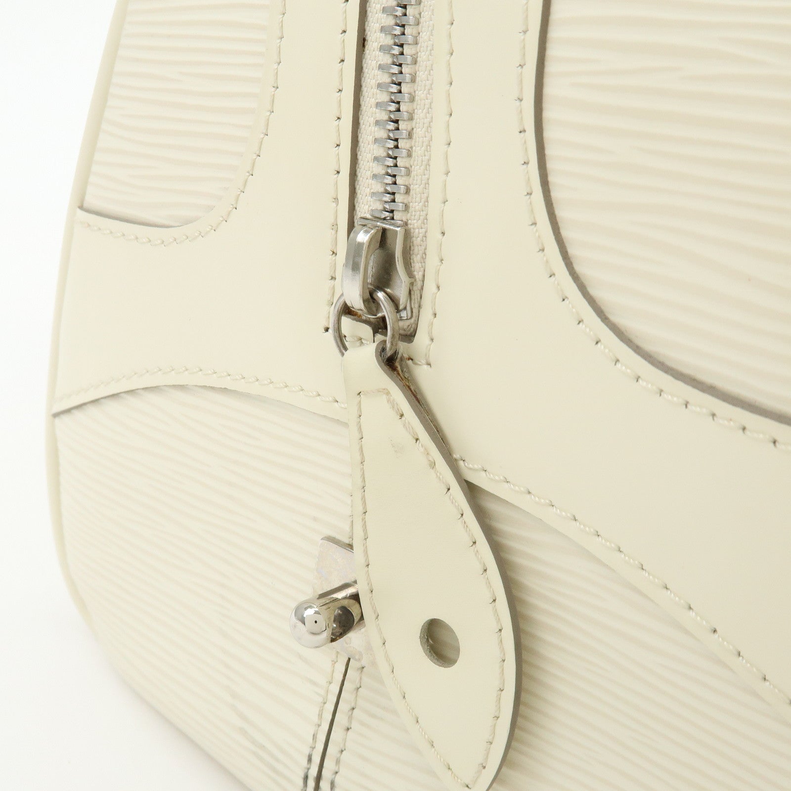 Louis Vuitton Epi Montaigne GM Bowling Hand Bag Ivoire White M5931J