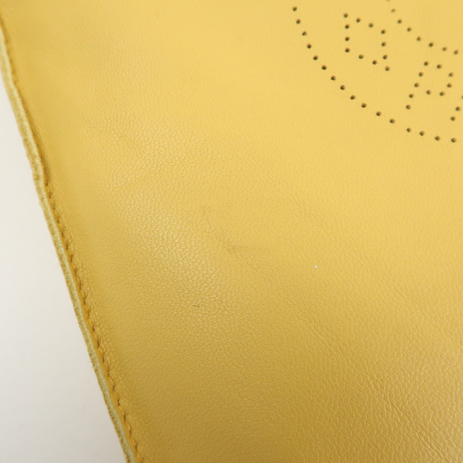 HERMES Clou de Selle Lamb Skin Shoulder Bag  □Q Stamped Yellow