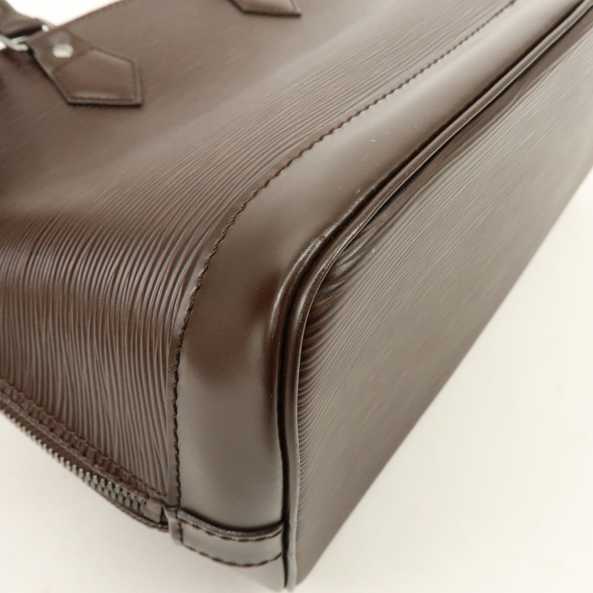 Louis Vuitton Epi Alma Leather Hand Bag Mocha Brown M5214D