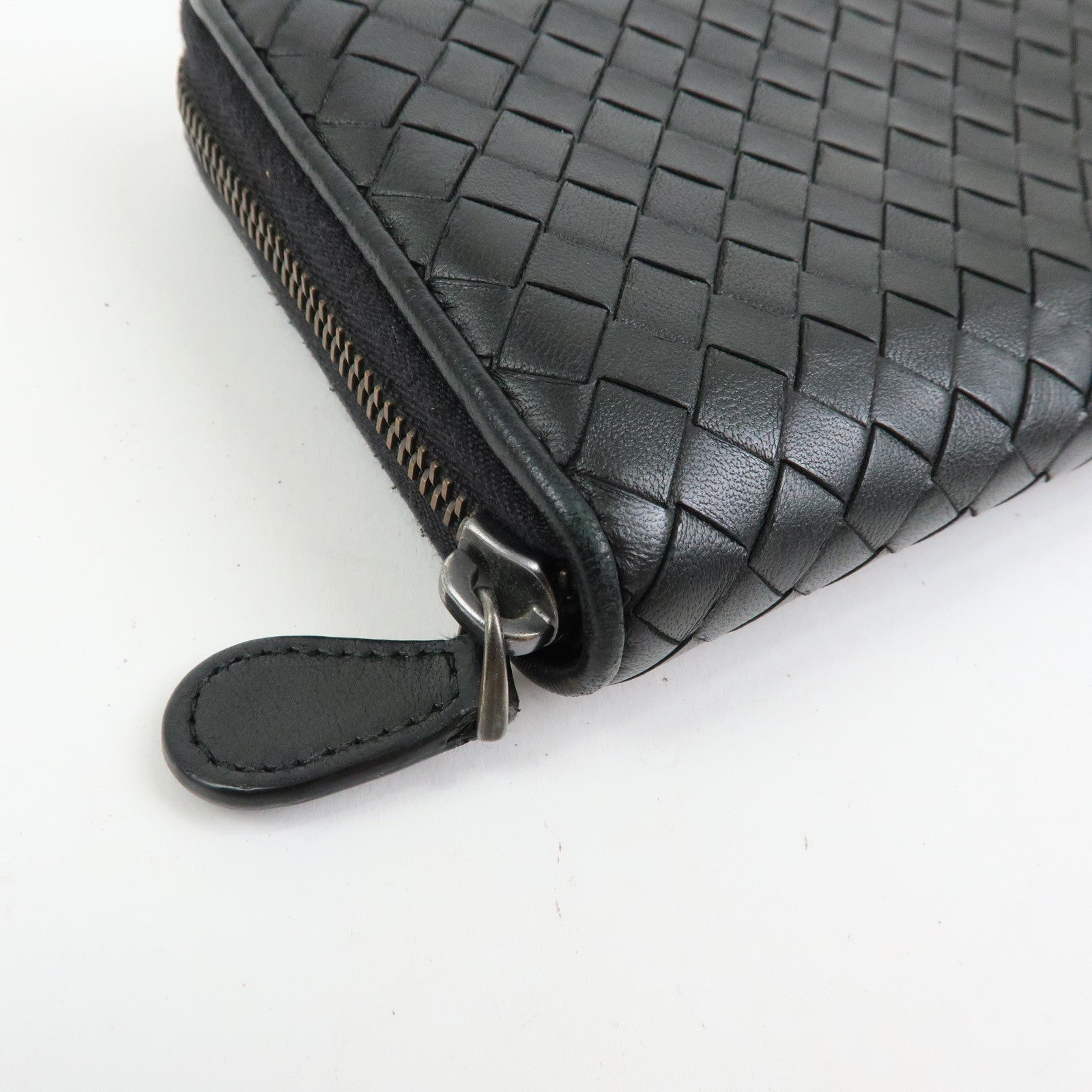 BOTTEGA VENETA Intrecciato Leather Round Zippy Long Wallet Black