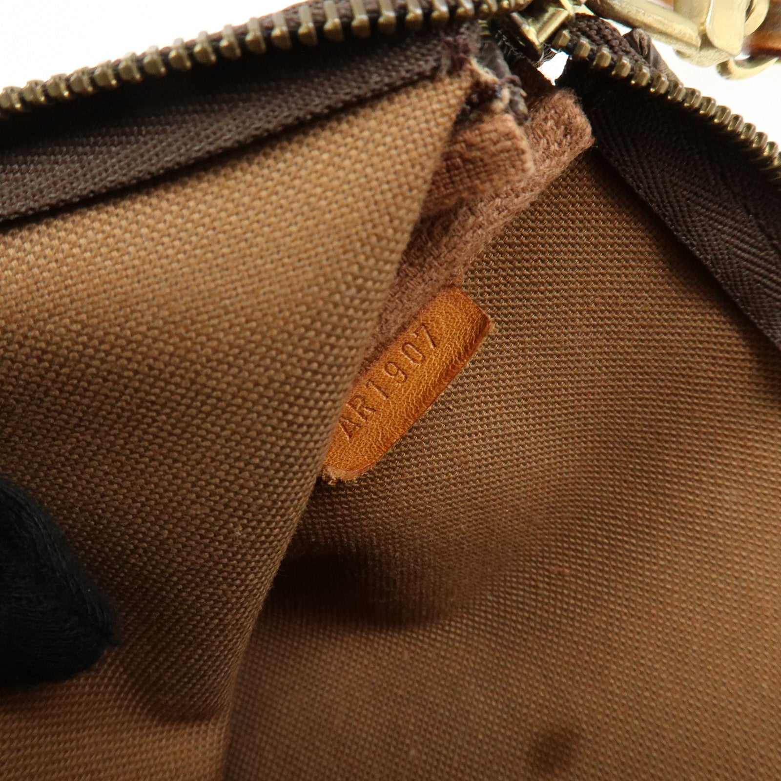 Louis Vuitton Monogram Pochette Accessoires Pouch Hand Bag Brown M51980