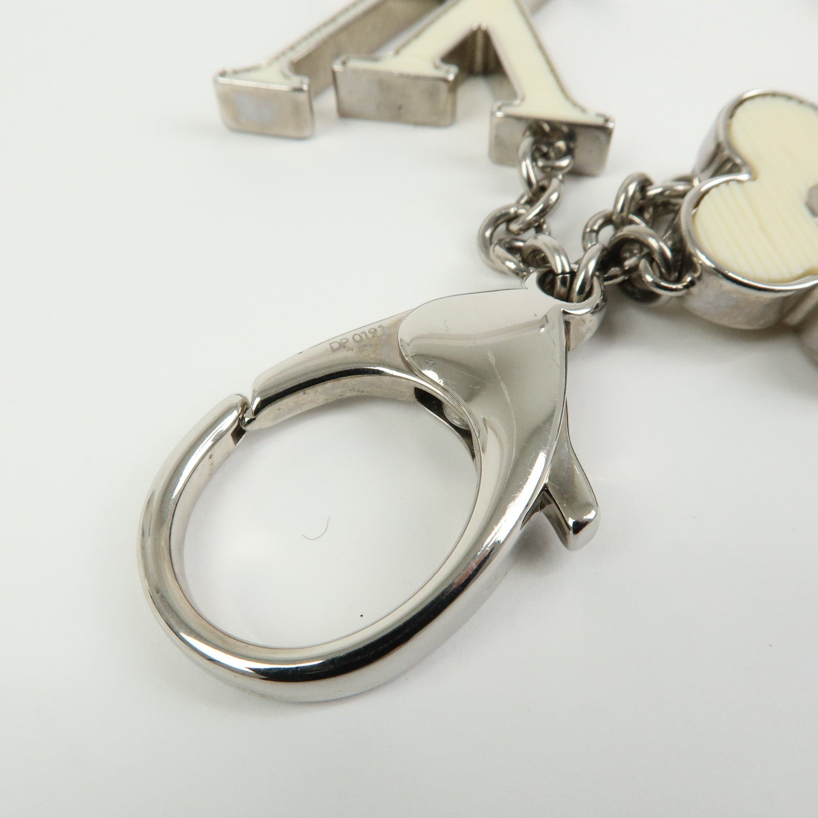 Louis Vuitton Bijoux Sac Fleur de Epi Bag Charm Silver White M65085