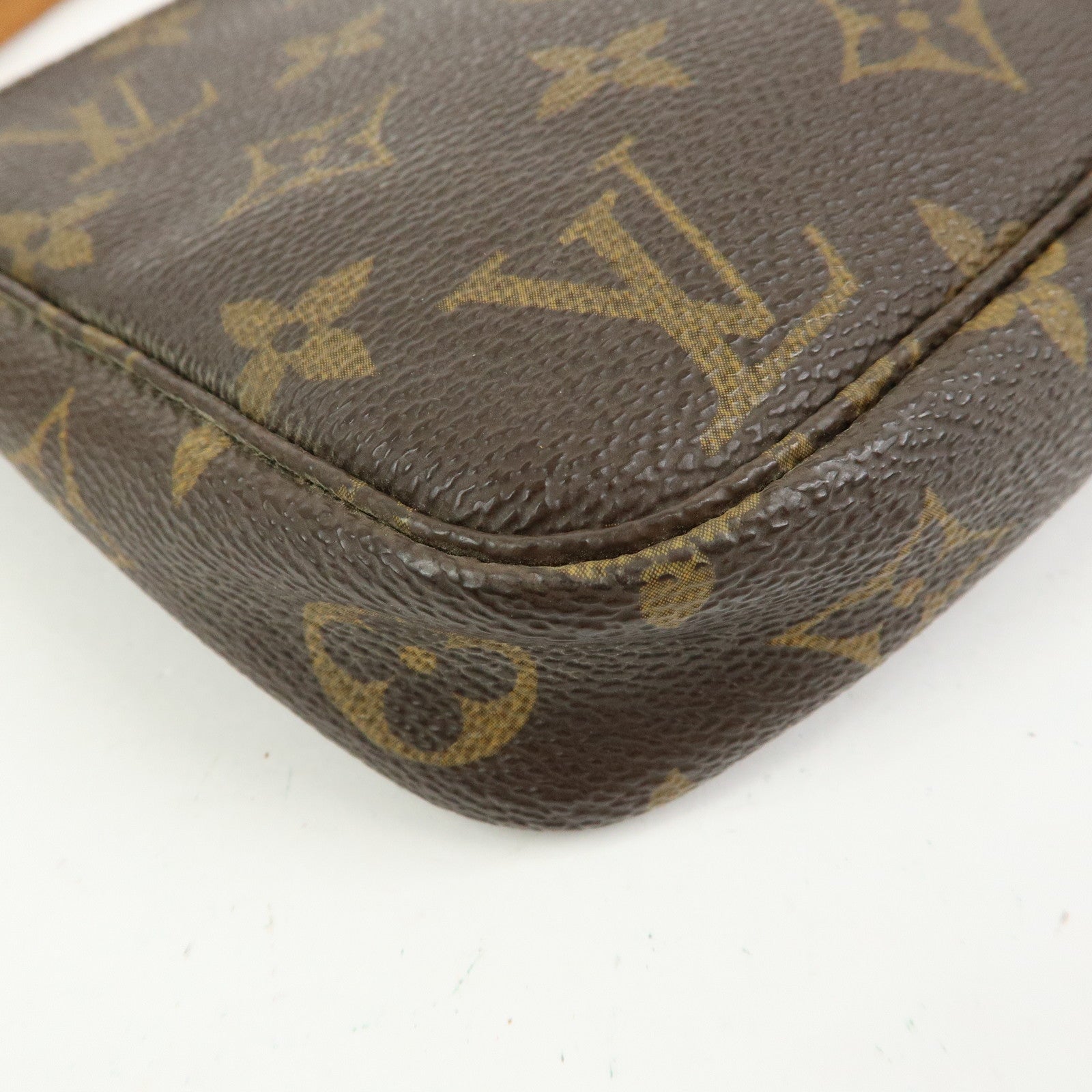Louis Vuitton Monogram Pochette Accessoires Pouch Hand Bag Brown M51980