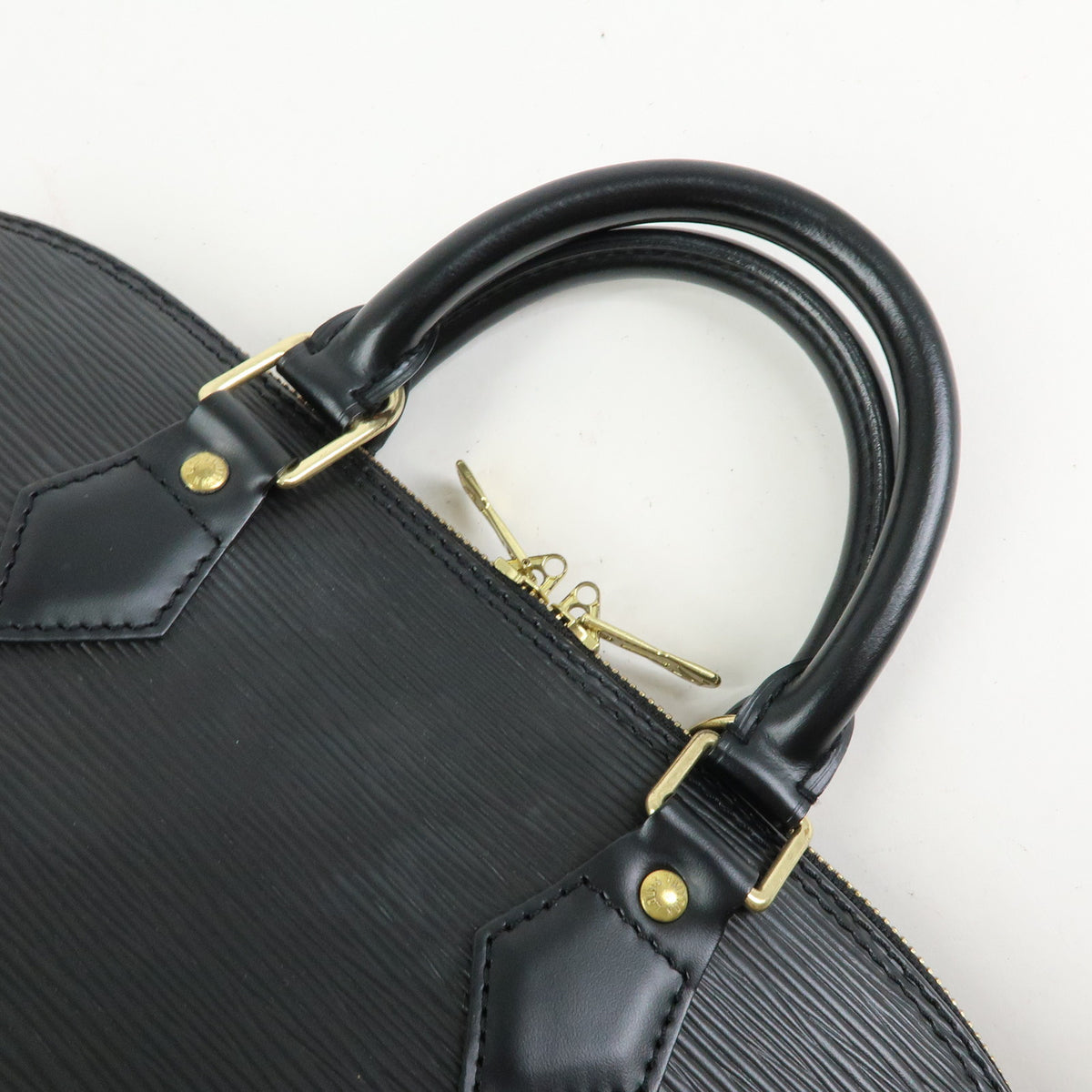 Louis Vuitton Epi Alma Leather Hand Bag Noir Black M52142
