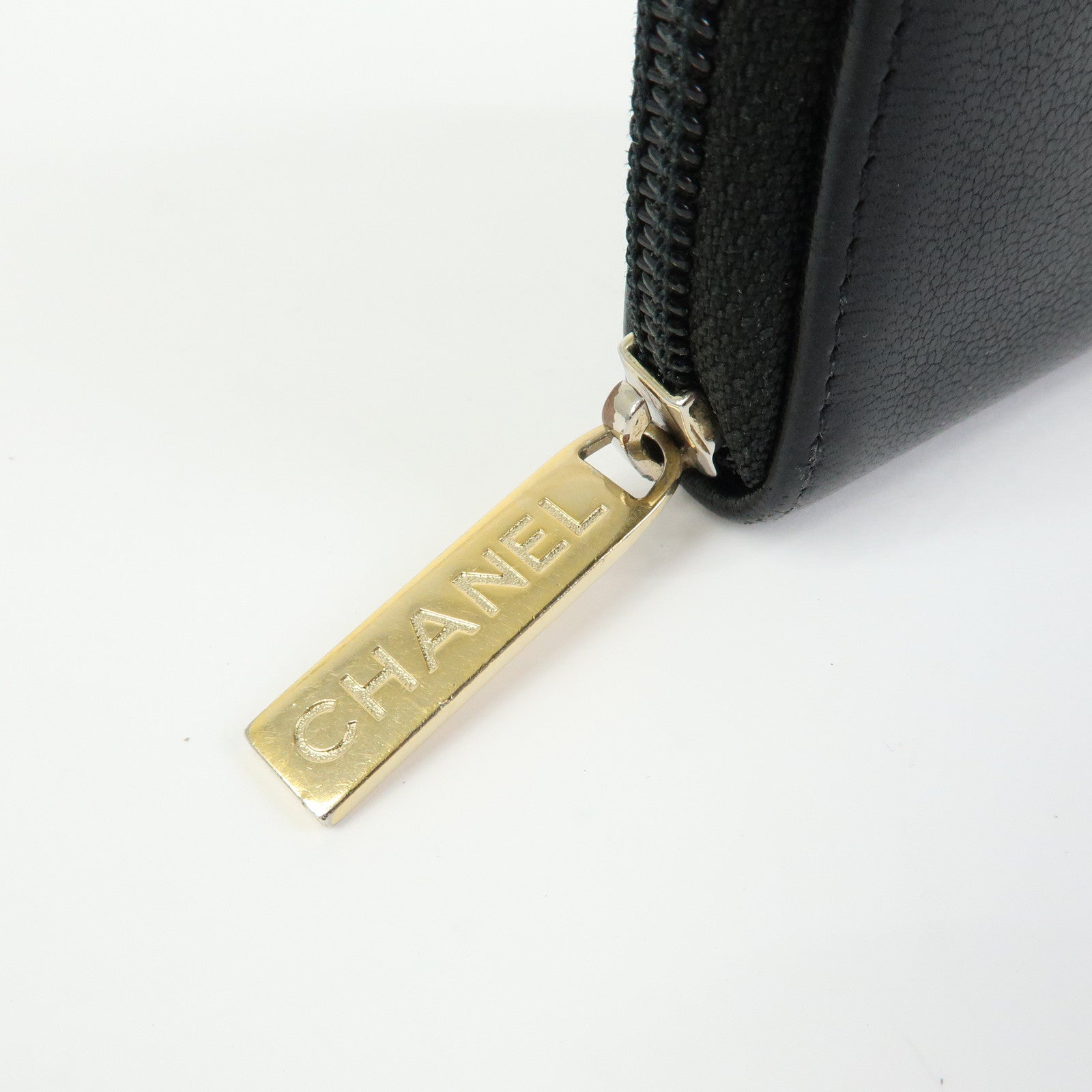 CHANEL COCO Mark Calf Skin Round Zippy Compact Wallet Black