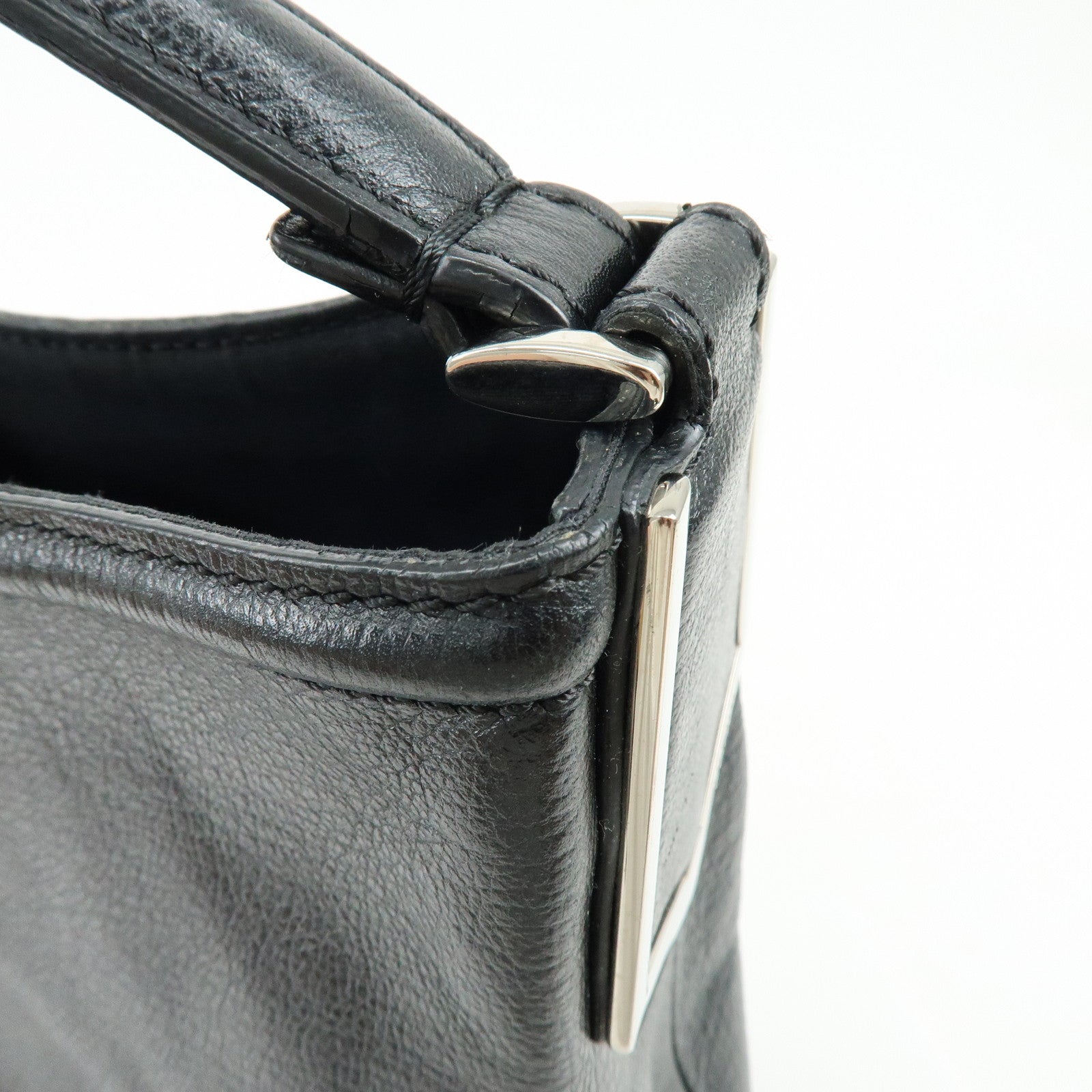 FENDI Leather Shoulder Bag Hand Bag Logo Charm Black 8BR697