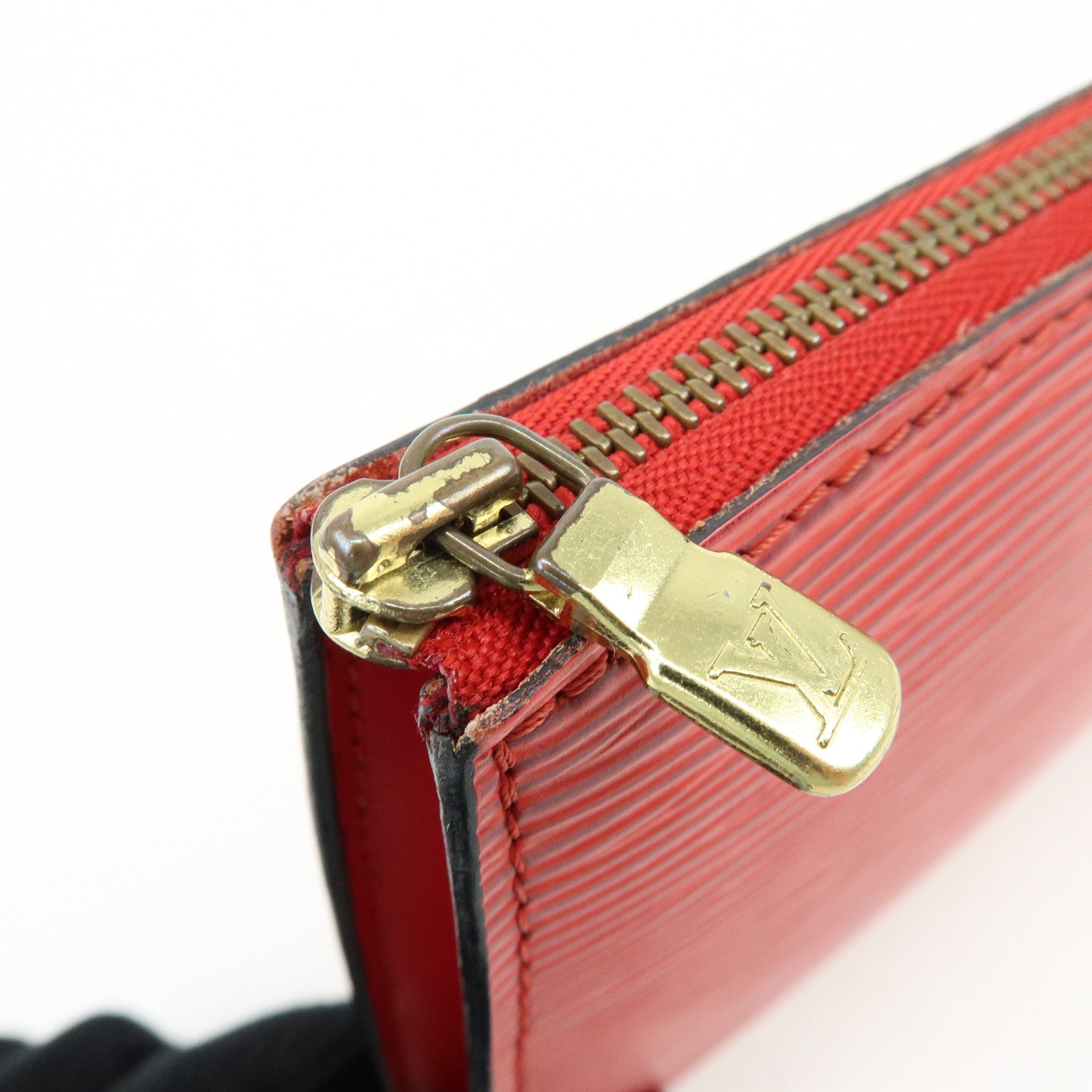 Louis Vuitton Epi Pochette Accessoires Pouch Castilian Red M52947