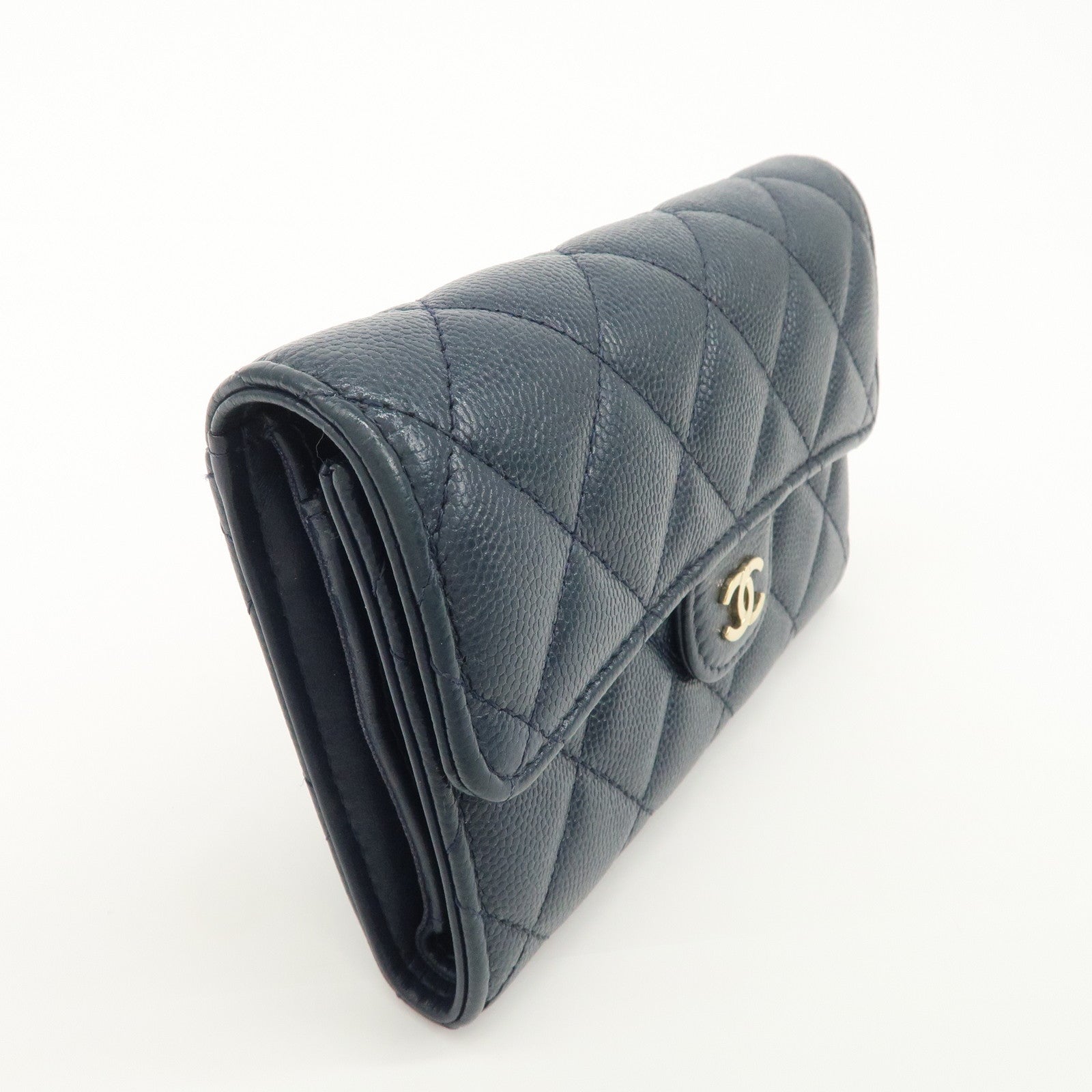 CHANEL Matelasse Caviarskin Tri-fold Wallet Small Wallet Navy AP0232 Used