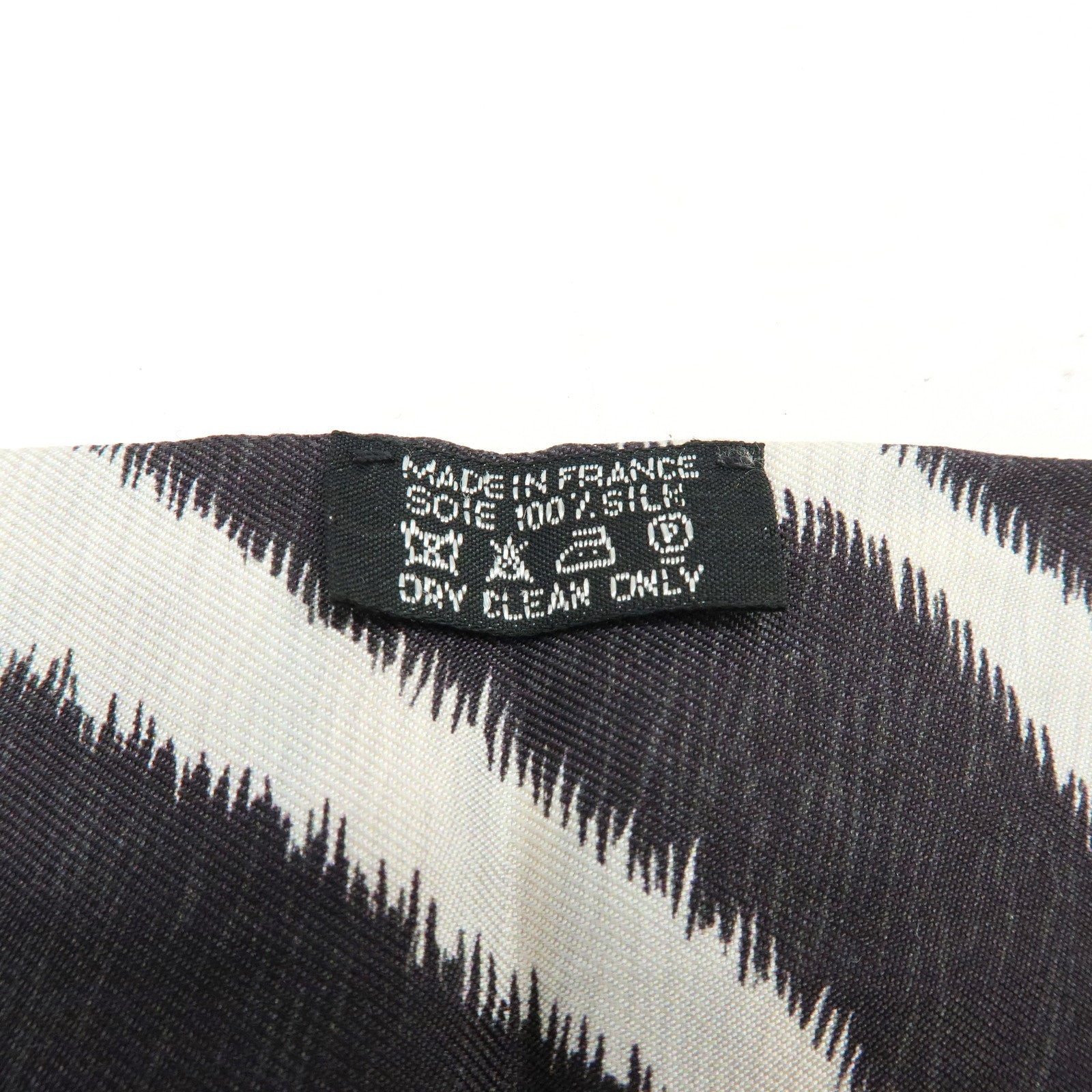 HERMES Twilly Silk 100% Scarf PELAGES ET CAMOUFLAGE Multicolor