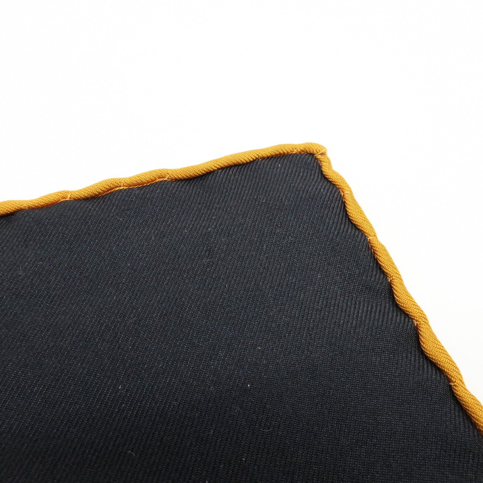 Louis Vuitton Silk 100% Scarf Carre Au fil du temps Black Brown