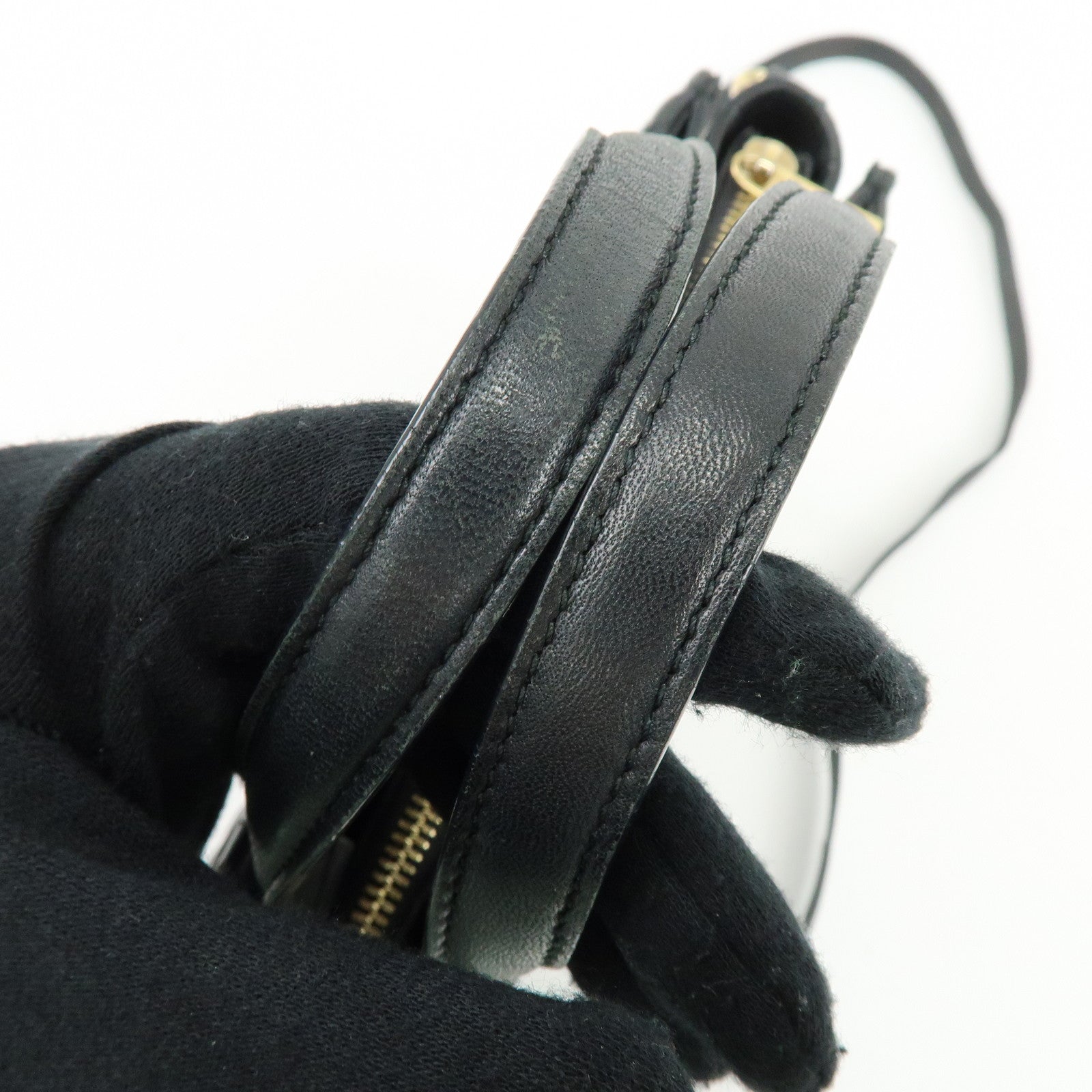 Ferragamo Vara Ribbon Leather 2Way Bag Hand Bag Shoulder Bag Black