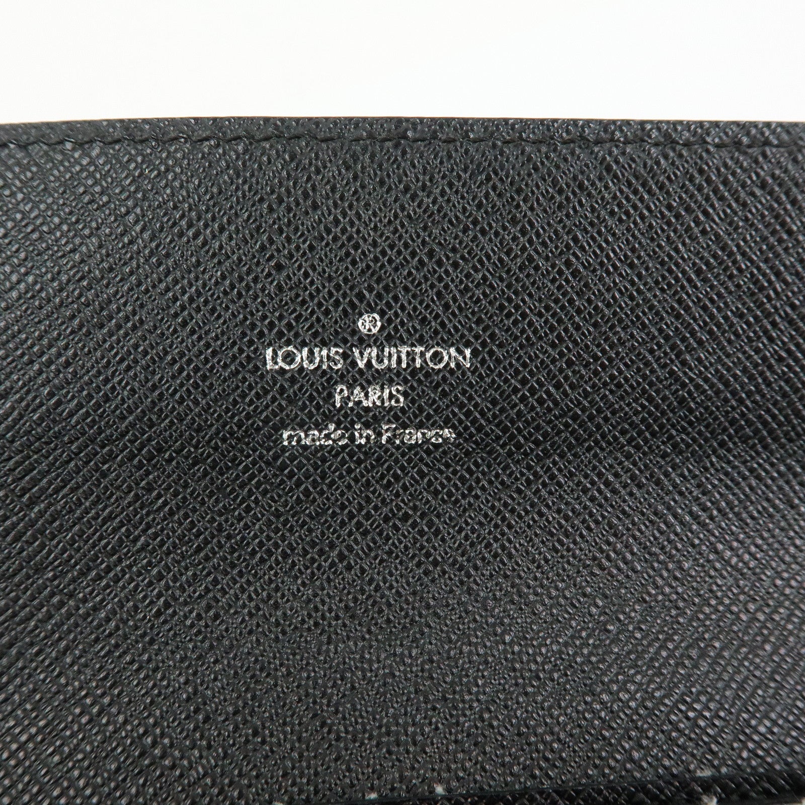 Louis Vuitton Taiga Portefeuille Accordion Wallet Ardoise M30992