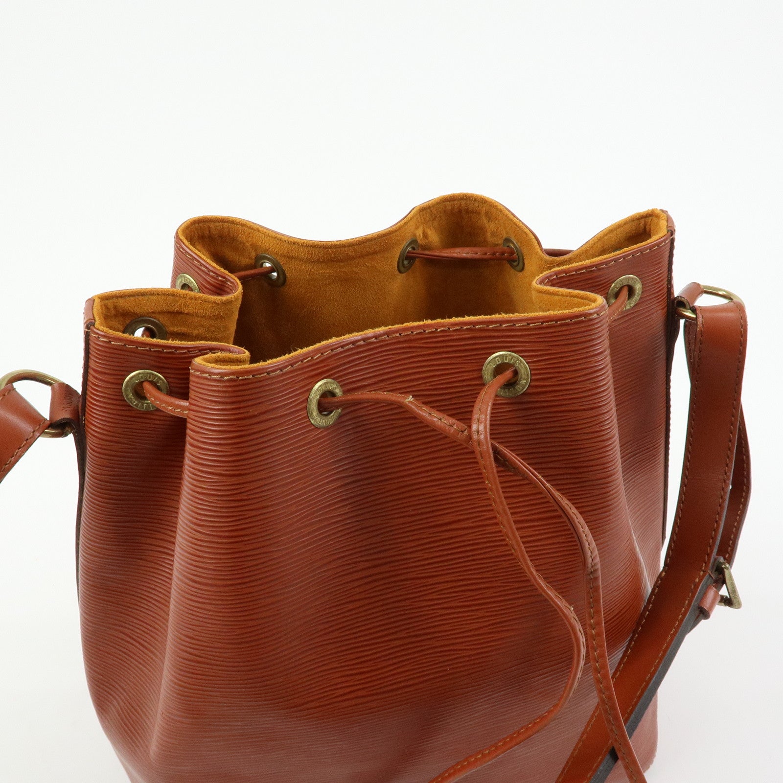 Louis Vuitton Epi Petit Noe Leather Shoulder Bag Kenya Brown M44103