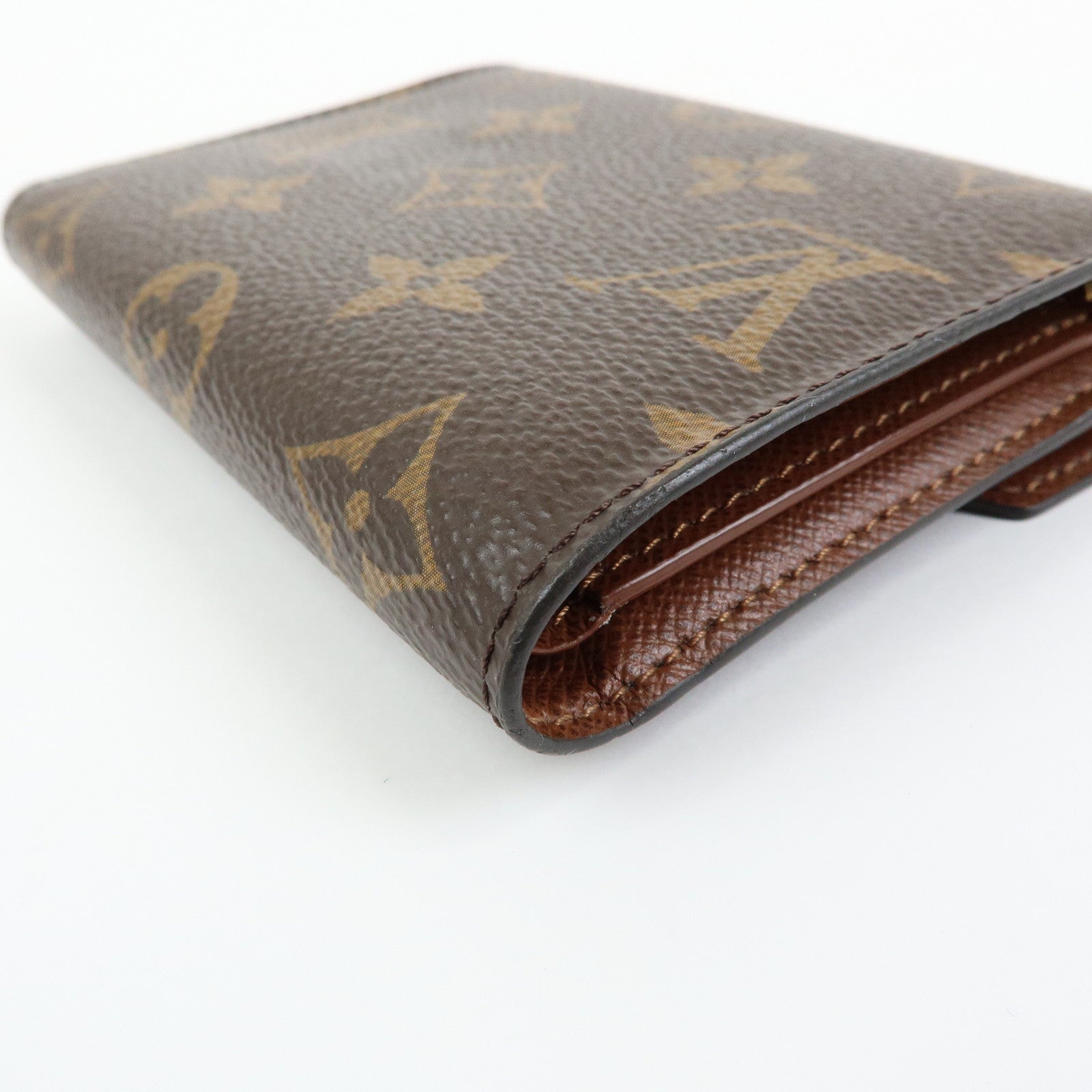 Louis Vuitton Monogram Portefeuille Victorine Tri-fold Wallet M62472