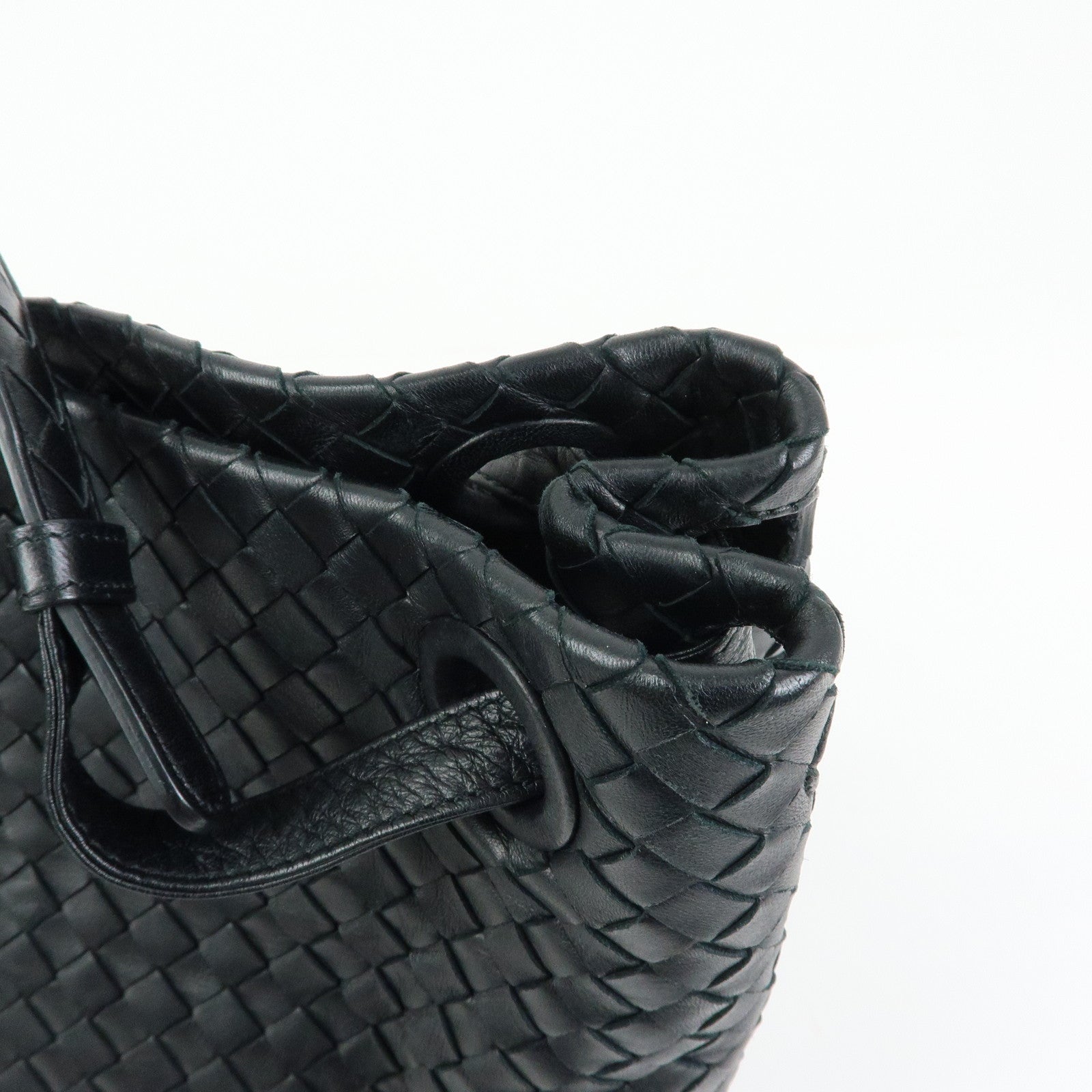 BOTTEGA VENETA Intrecciato Medium Garda Leather Hand Bag Black 179320