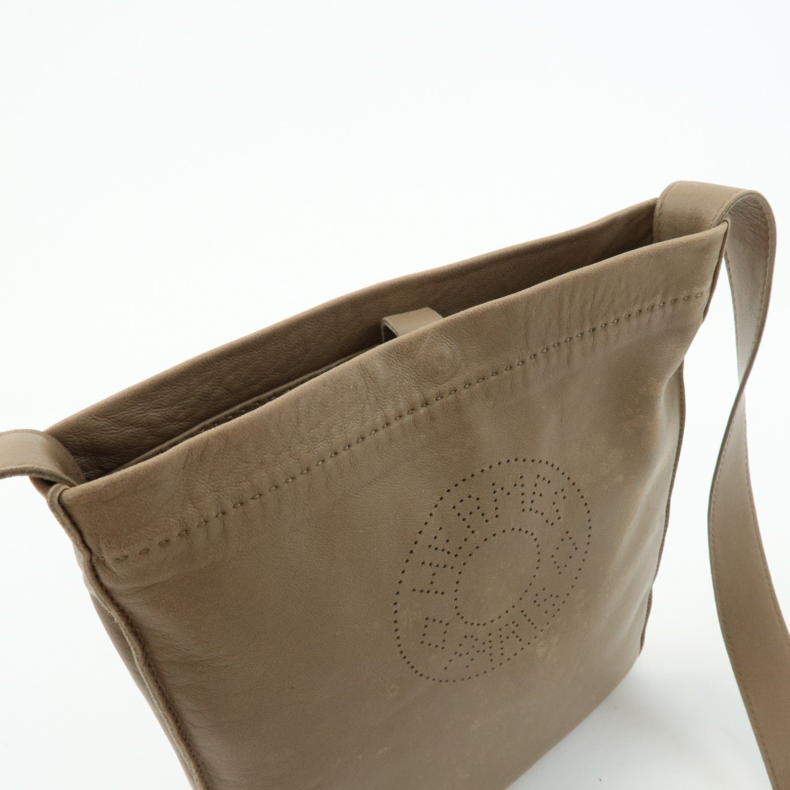HERMES Leather Clou de Selle Shoulder Bag □M Stamped Beige