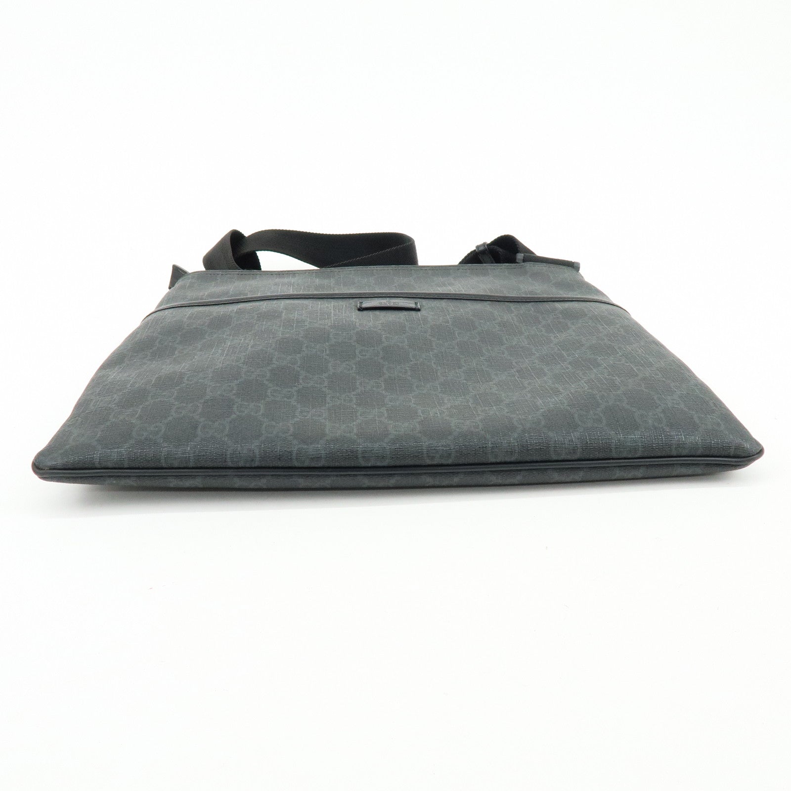 GUCCI GG Supreme Leather Shoulder Bag Crossbody Bag Black 162904