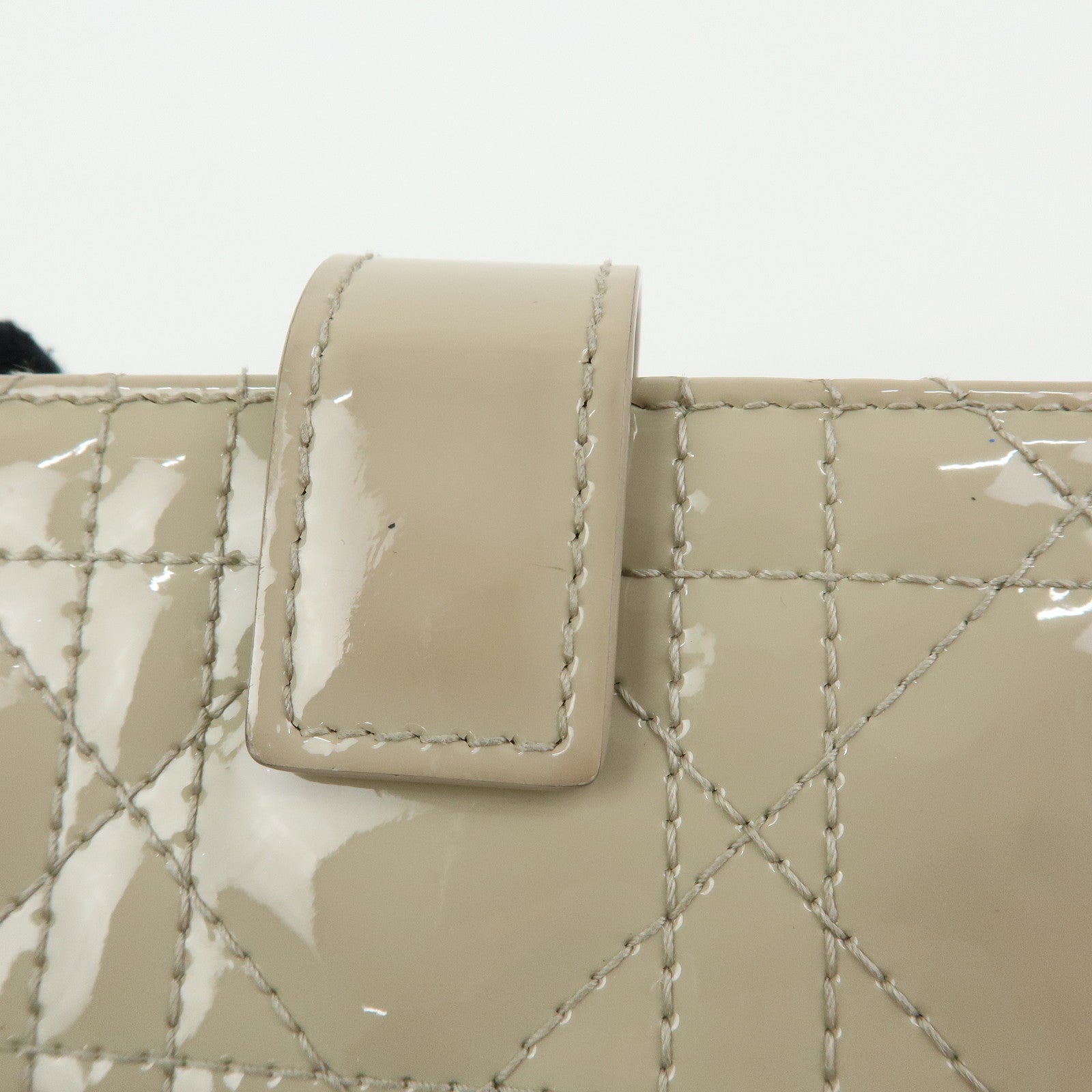 Christian Dior Lady Dior Cannage Jasmine Patent Leather Card Case
