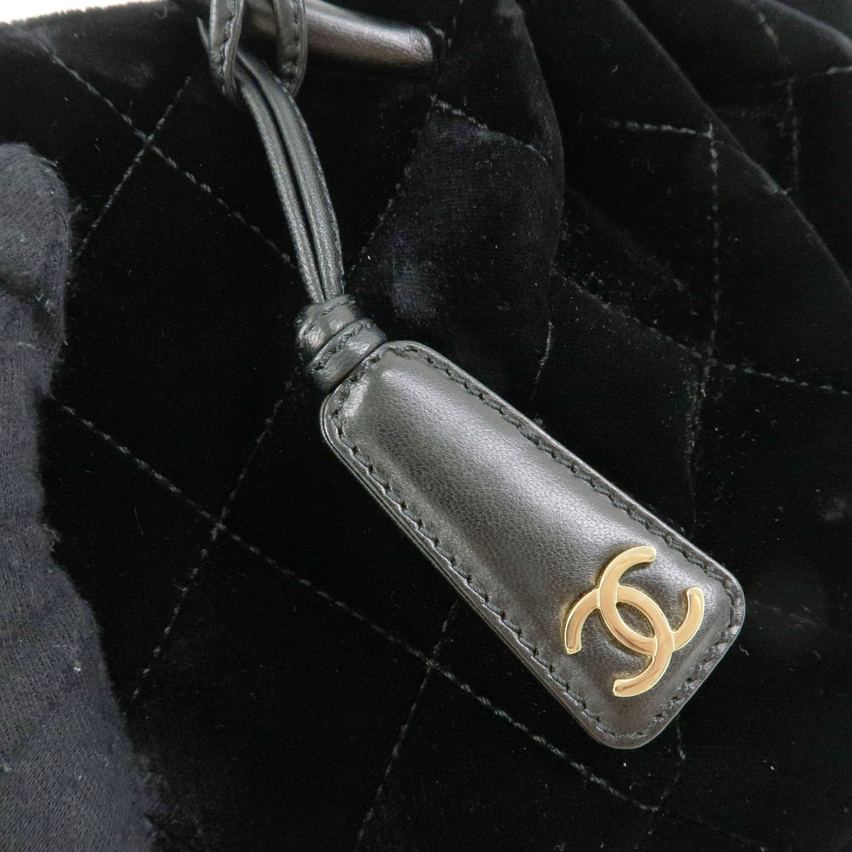 CHANEL Matelasse Velour Leather Ring Handle Hand Bag Black