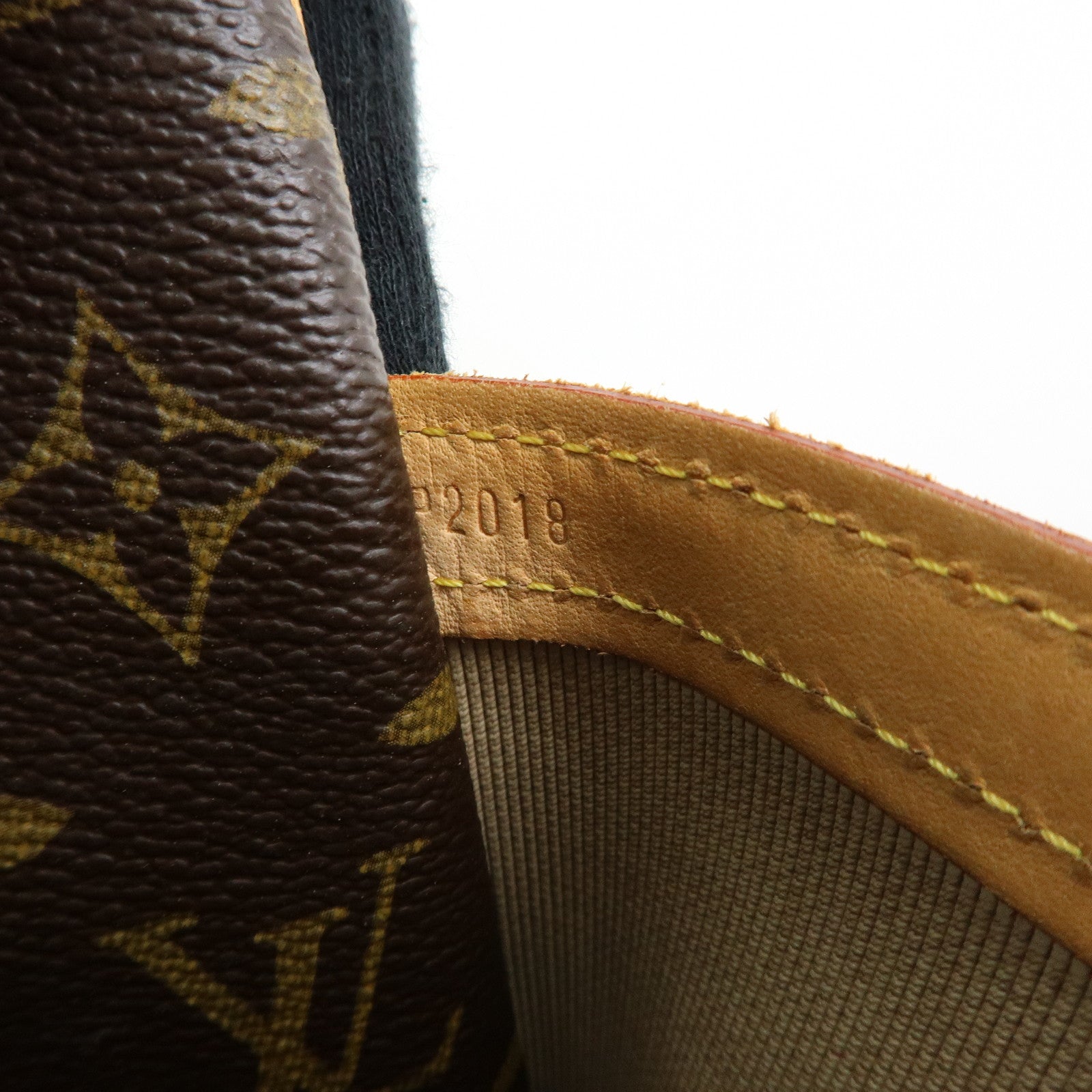 Louis Vuitton Monogram Reporter PM Shoulder Crossbody Bag M45254