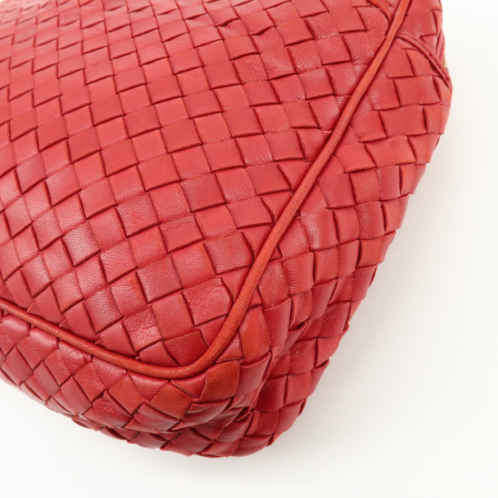 BOTTEGA VENETA Intrecciato Leather Shoulder Bag Tassel Red