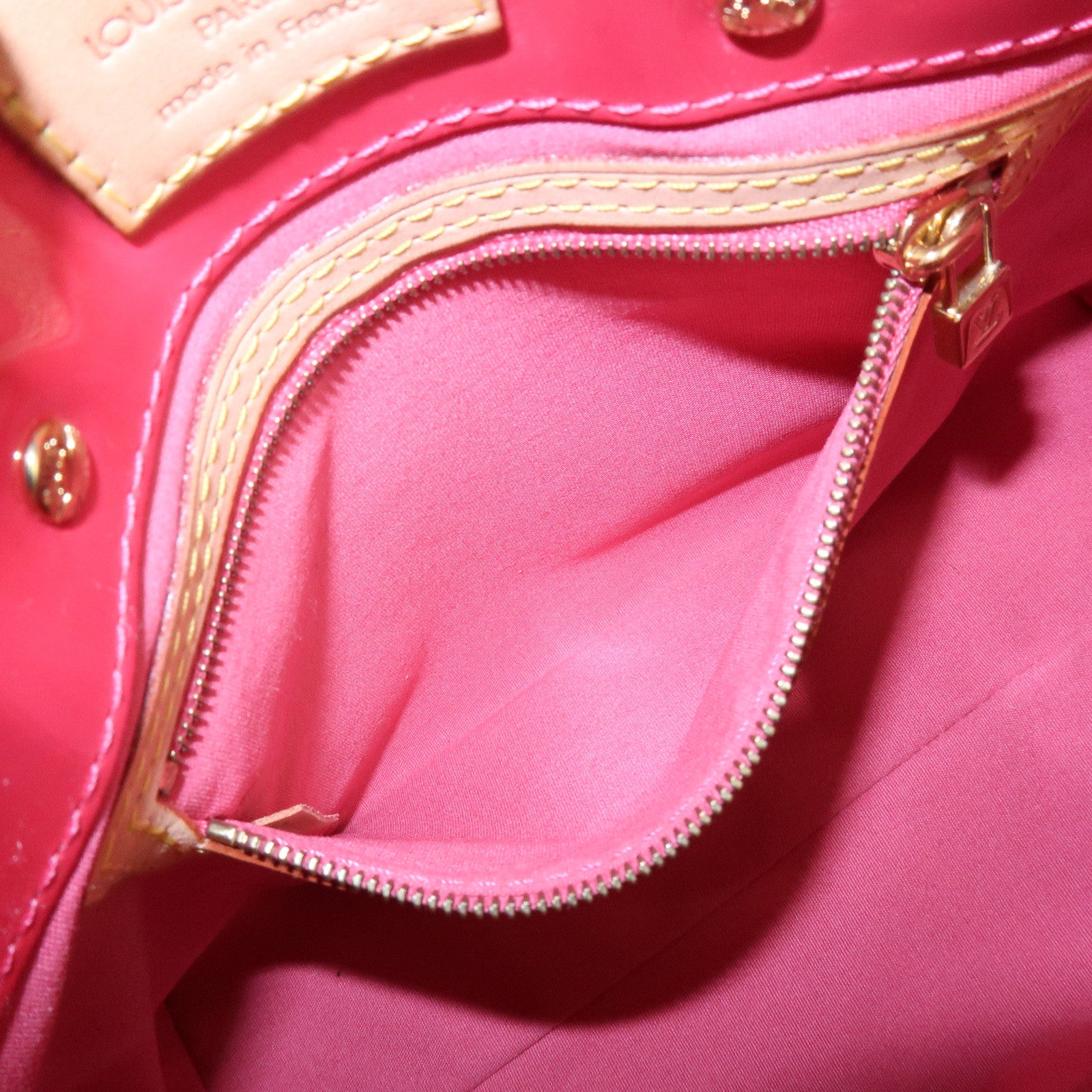 Louis Vuitton Monogram Vernis Reade PM Hand Bag Framboise M9132F