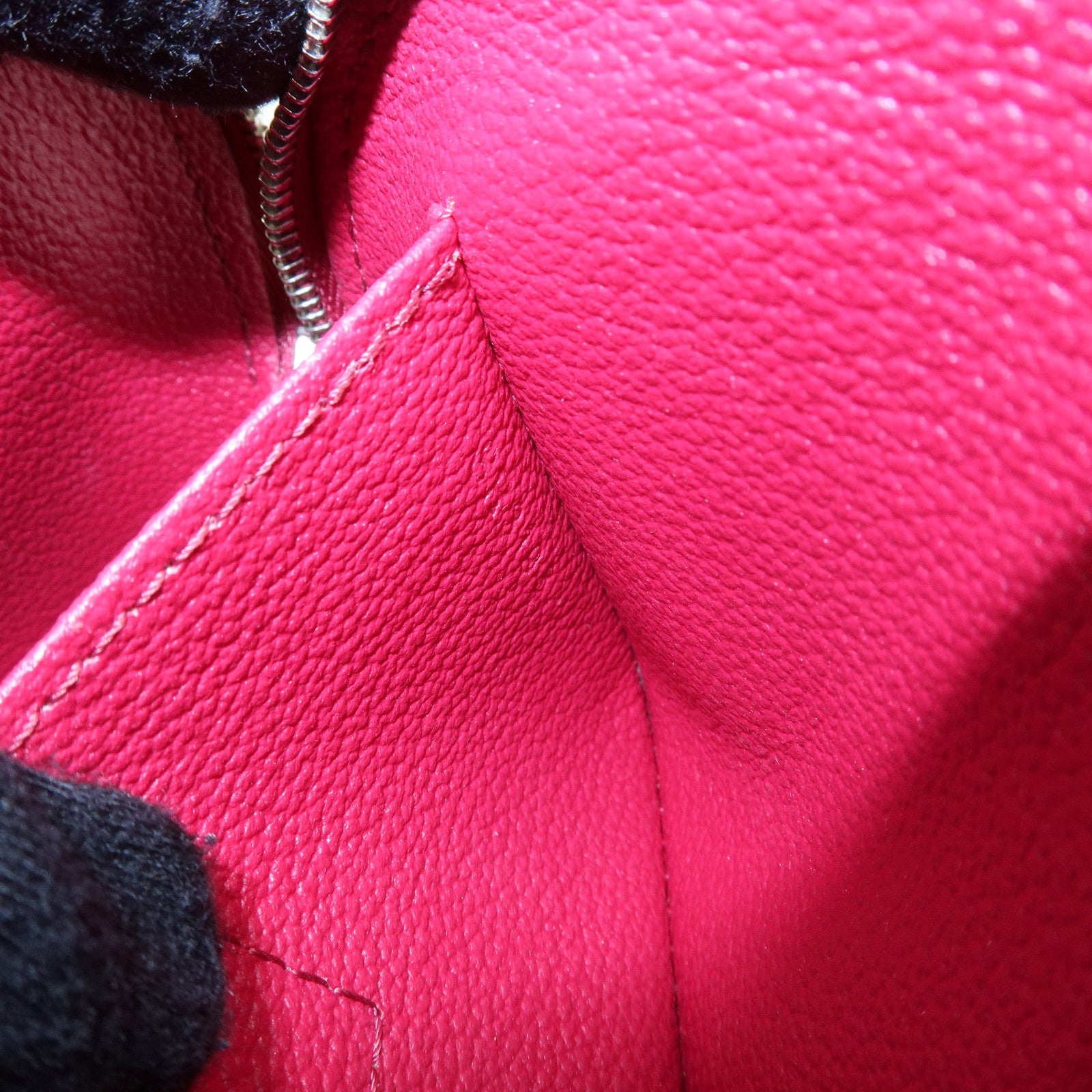 Louis Vuitton Epi Pochette Cosmetic Pouch Fuchsia Pink M40641