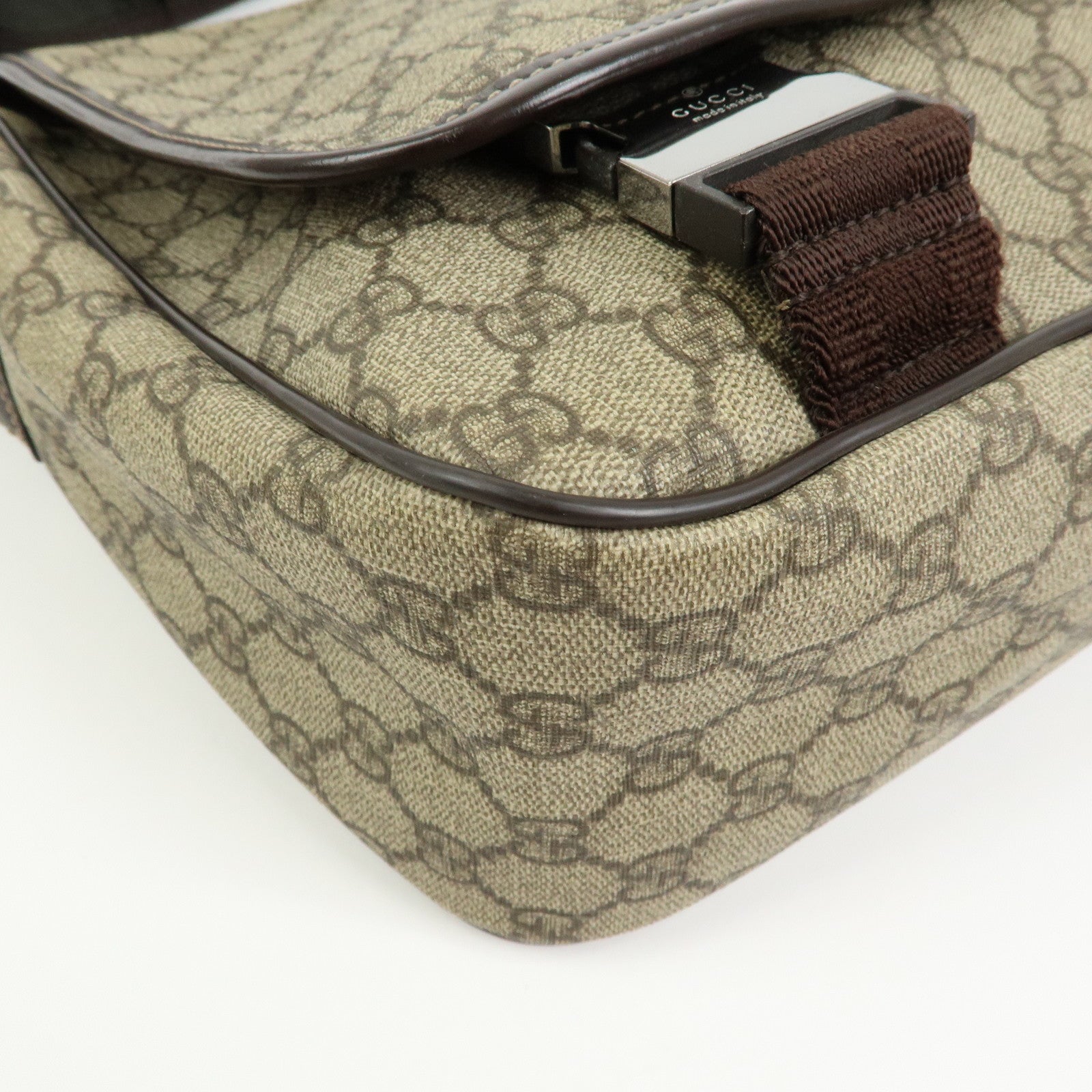 GUCCI Interlocking G GG Supreme Leather Shoulder Bag Brown 223661