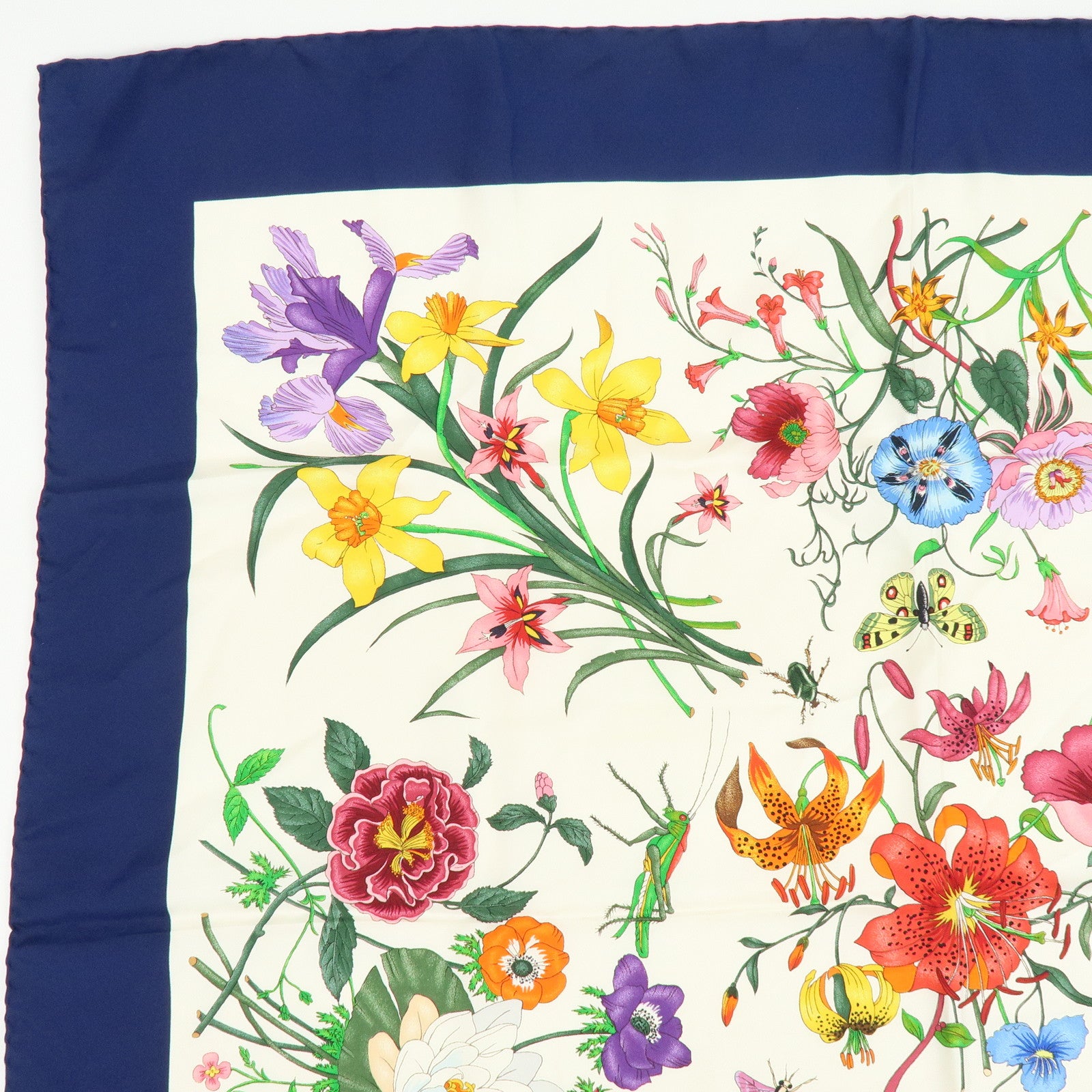 GUCCI Silk 100% Scarf Flower Design White Navy Pink