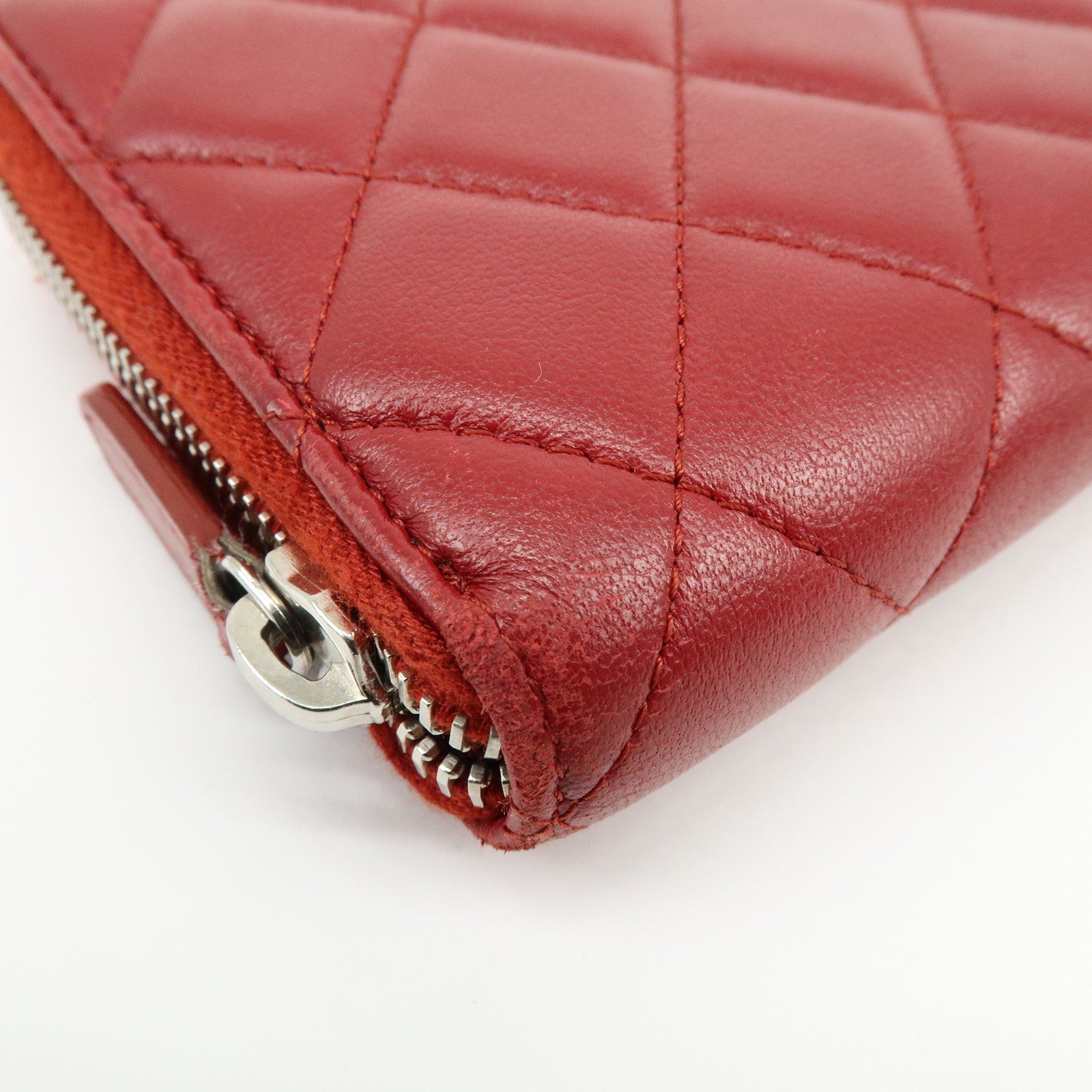 CHANEL COCO Mark Matelasse Round Zippy Long Wallet Red A50097