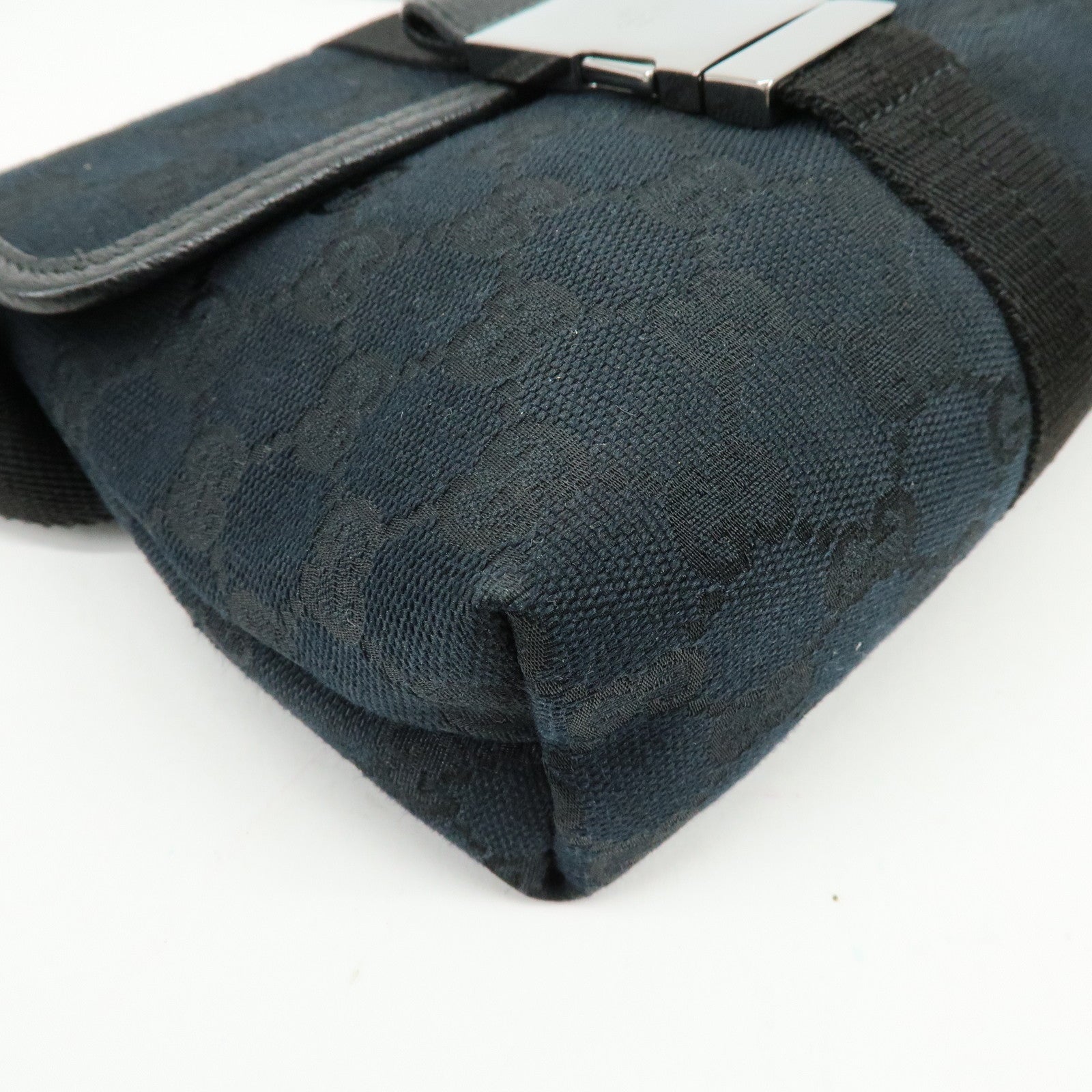 GUCCI ウエストバック　131236 GUCCI GG Canvas Leather Waist Pouch Body Bag Black 131236