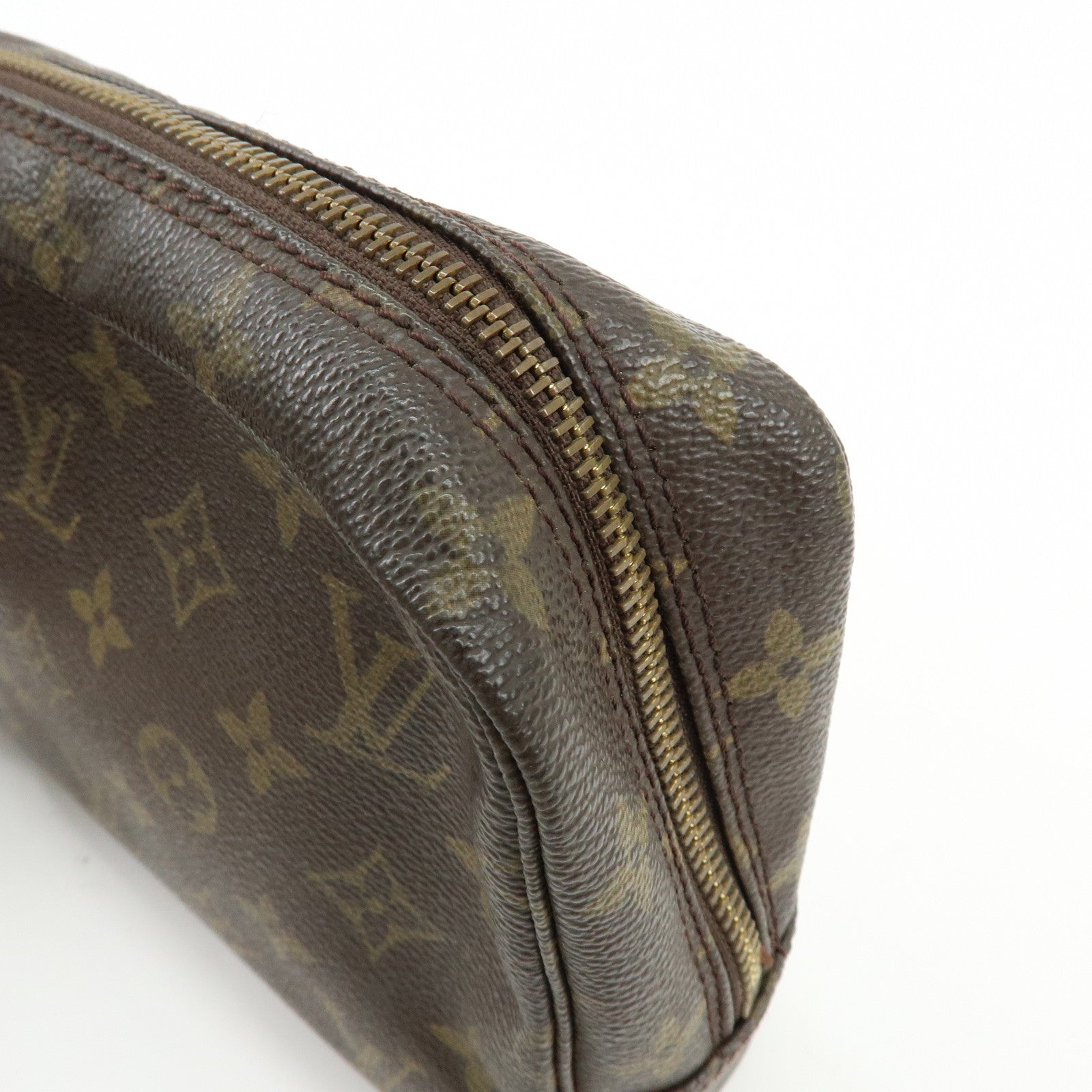 Louis Vuitton Monogram Trousse Toilette 23 Cosmetic Pouch M47524