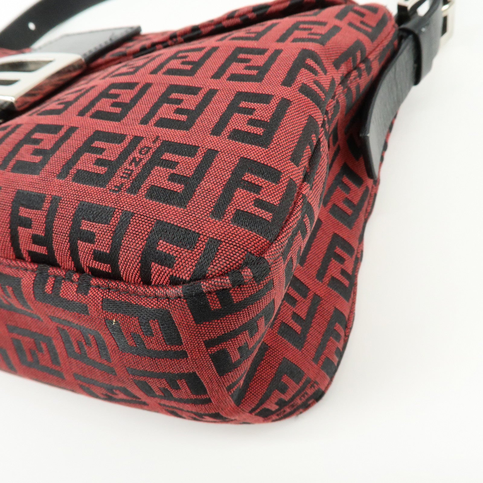 FENDI Mamma Baguette Zucchino Canvas Leather Shoulder Bag Red 8BR003