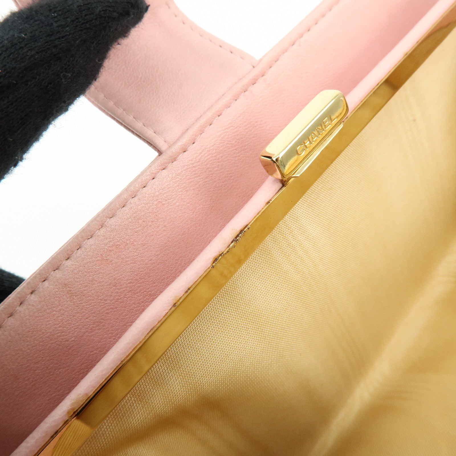 CHANEL COCO Mark Caviarskin Bi-fold Long Wallet Pink A13498