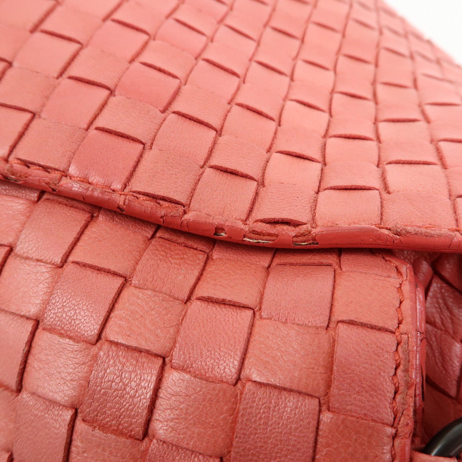 BOTTEGA VENETA Intracciato Leather Shoulder Bag  Hand Bag Coral V0016
