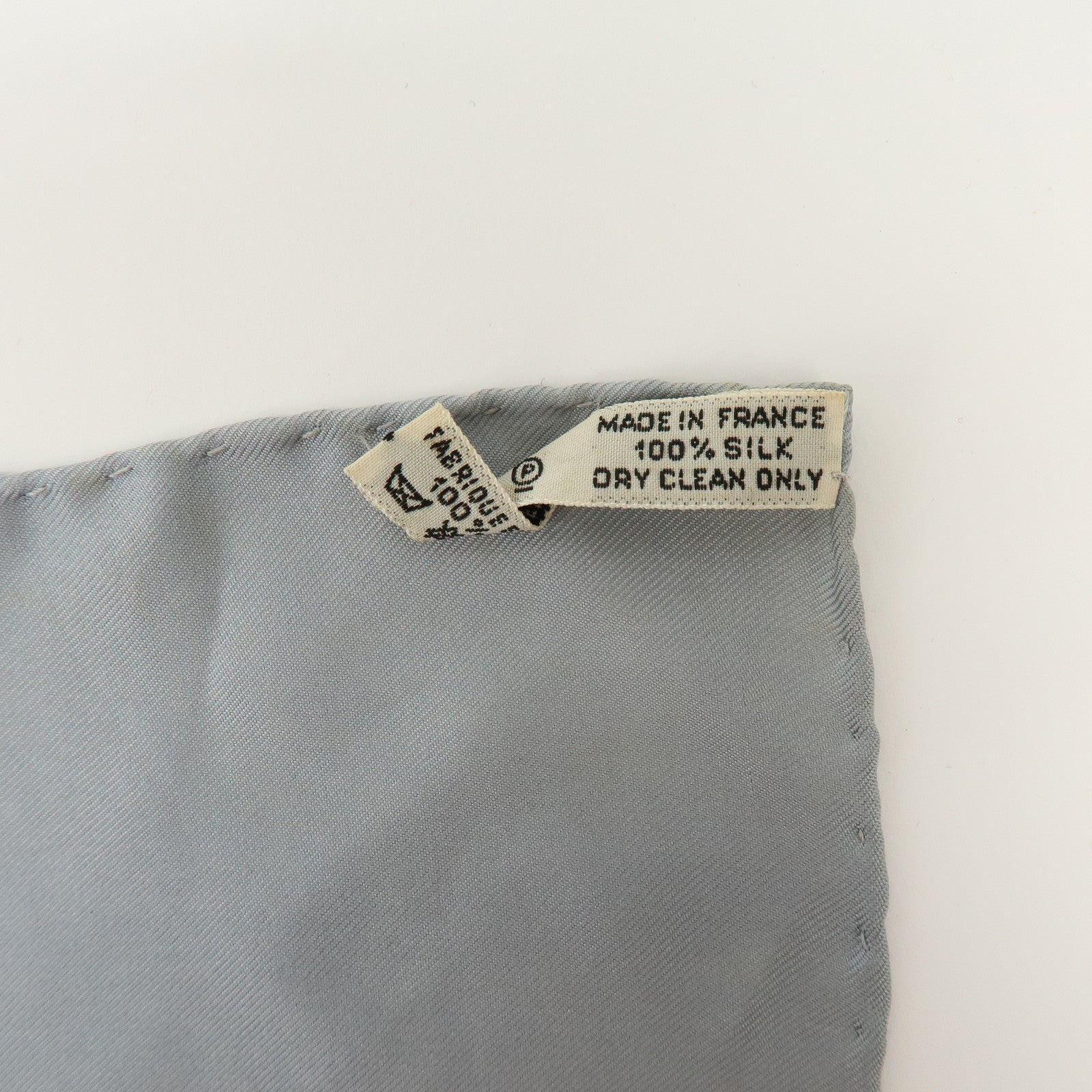 HERMES Carre 90 Silk 100% Scarf CERES Gray Red