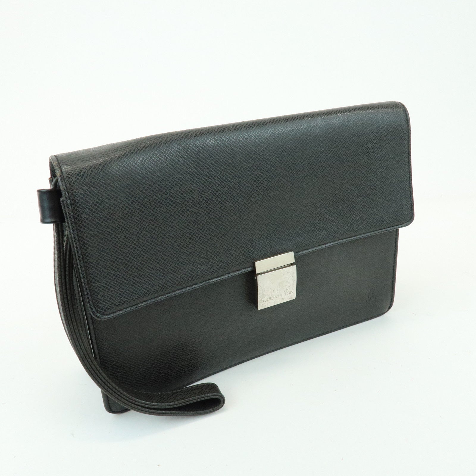 Louis Vuitton Taiga Leather Selenga Clutch Bag Ardoise M30782