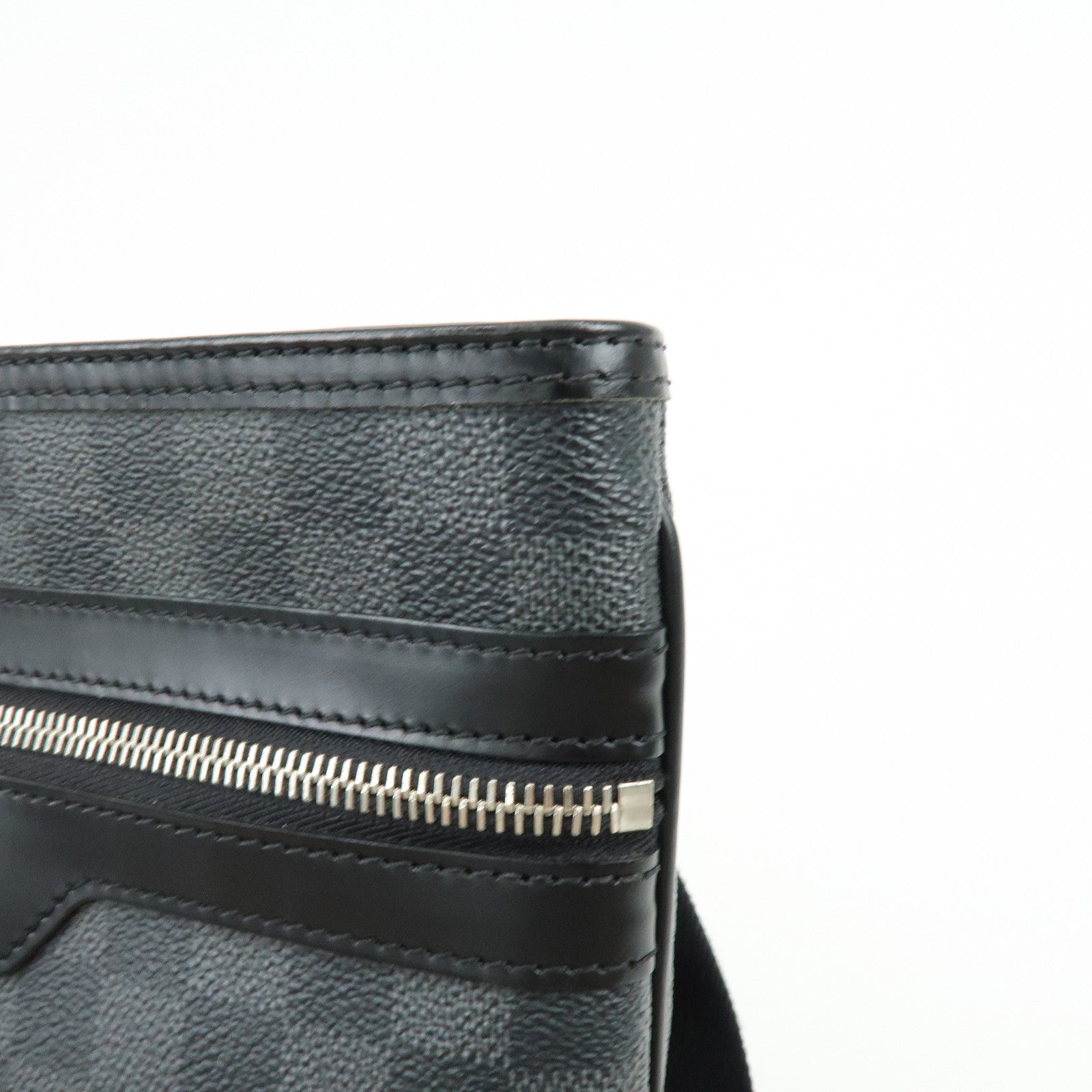 Louis Vuitton Damier Graphite Thomas Shoulder Crossbody Bag N58028