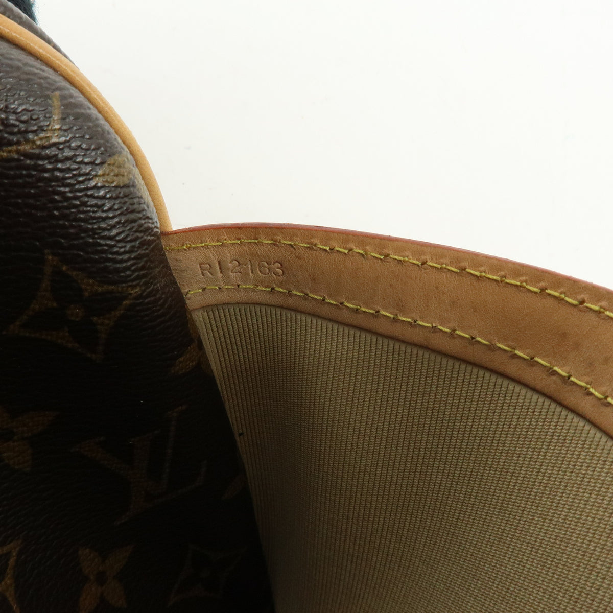 Louis Vuitton Monogram Reporter PM Shoulder Crossbody Bag M45254