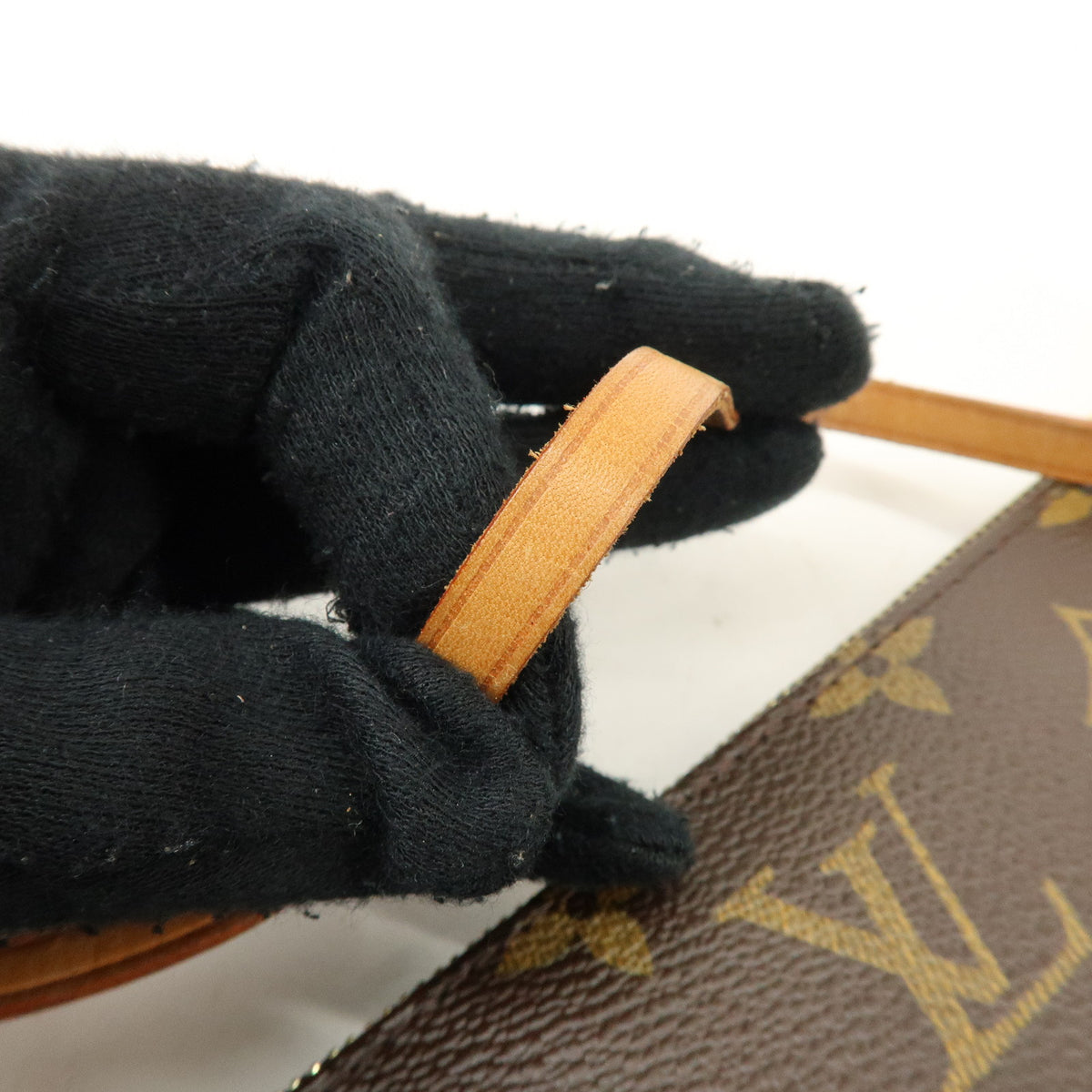 Louis Vuitton Monogram Pochette Accessoires Pouch Hand Bag Brown M51980