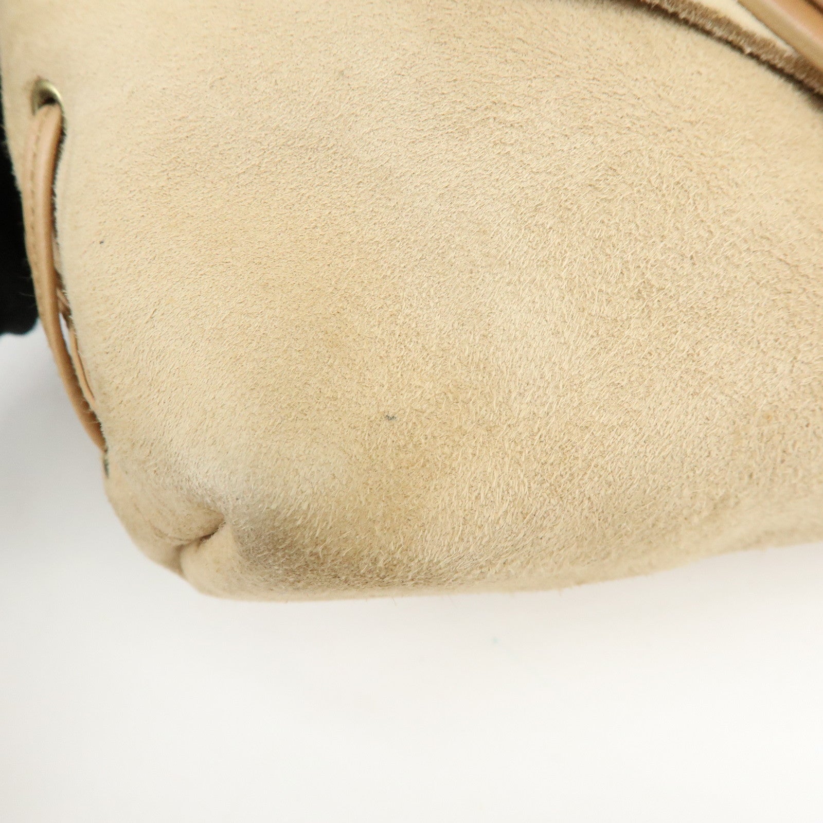 GUCCI Heart Suede Leather Shoulder Bag Crossbody Bag Beige 95107