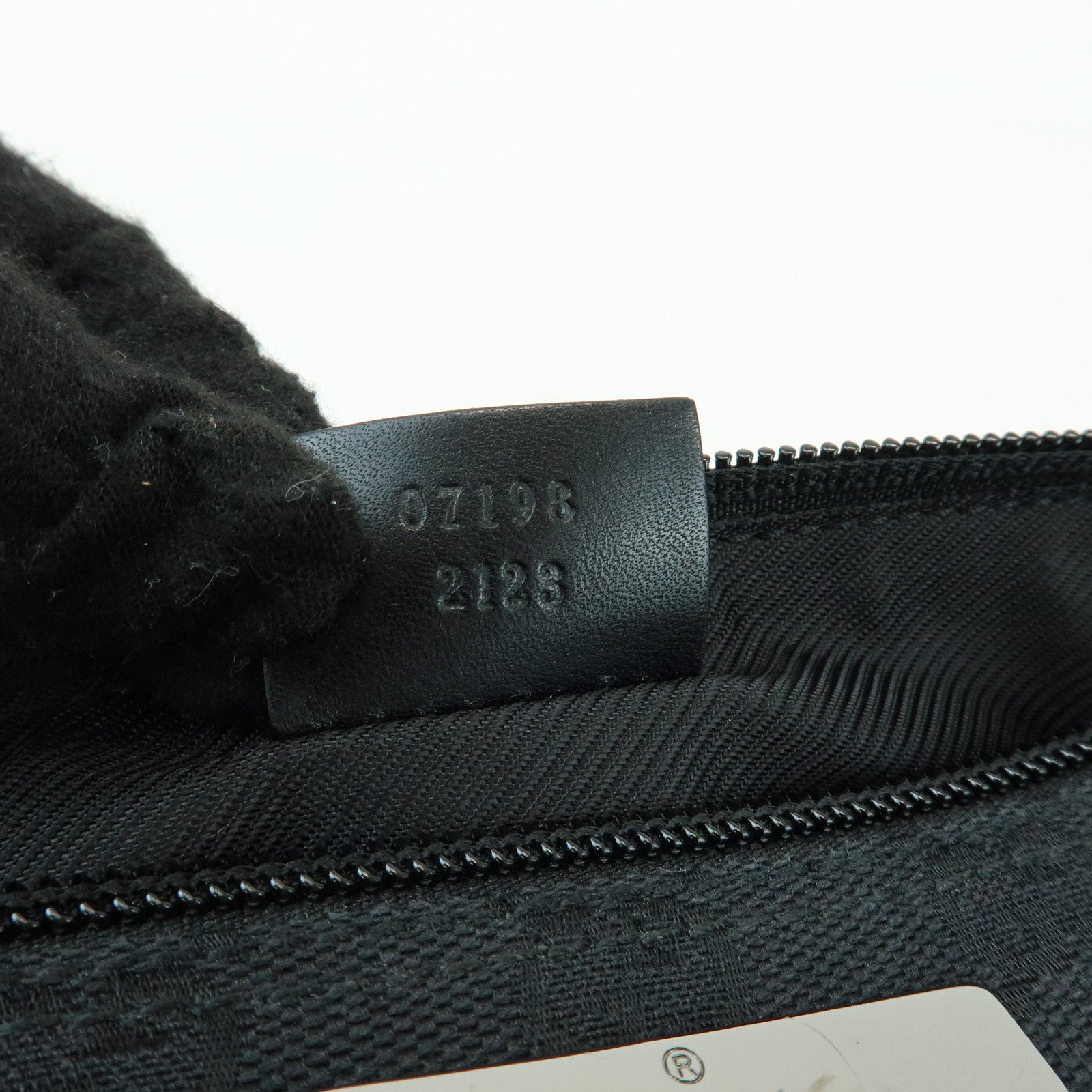 GUCCI Boat Bag GG Canvas Leather Accessory Pouch Hand Bag 07198