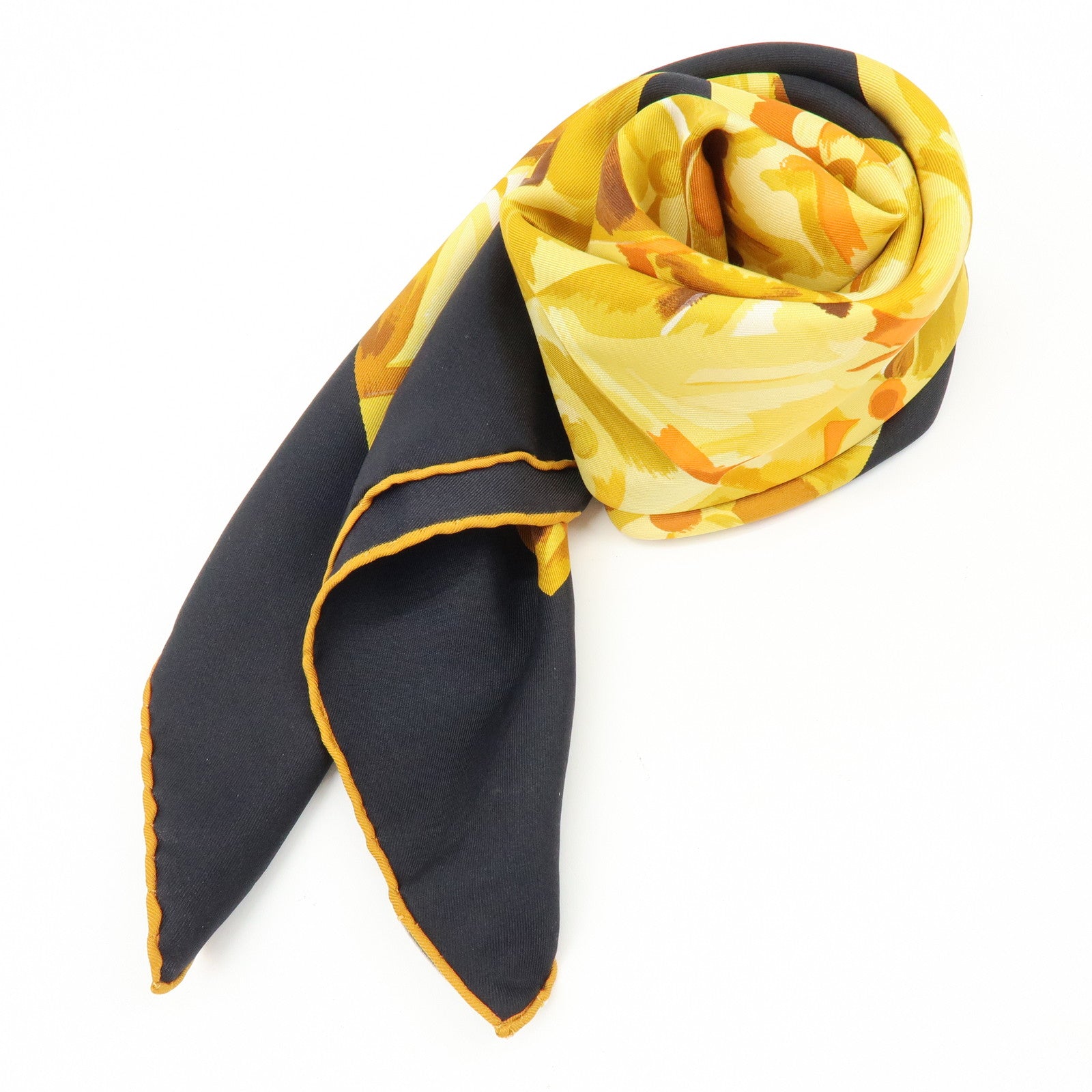 Louis Vuitton Silk 100% Scarf Carre Au fil du temps Black Brown