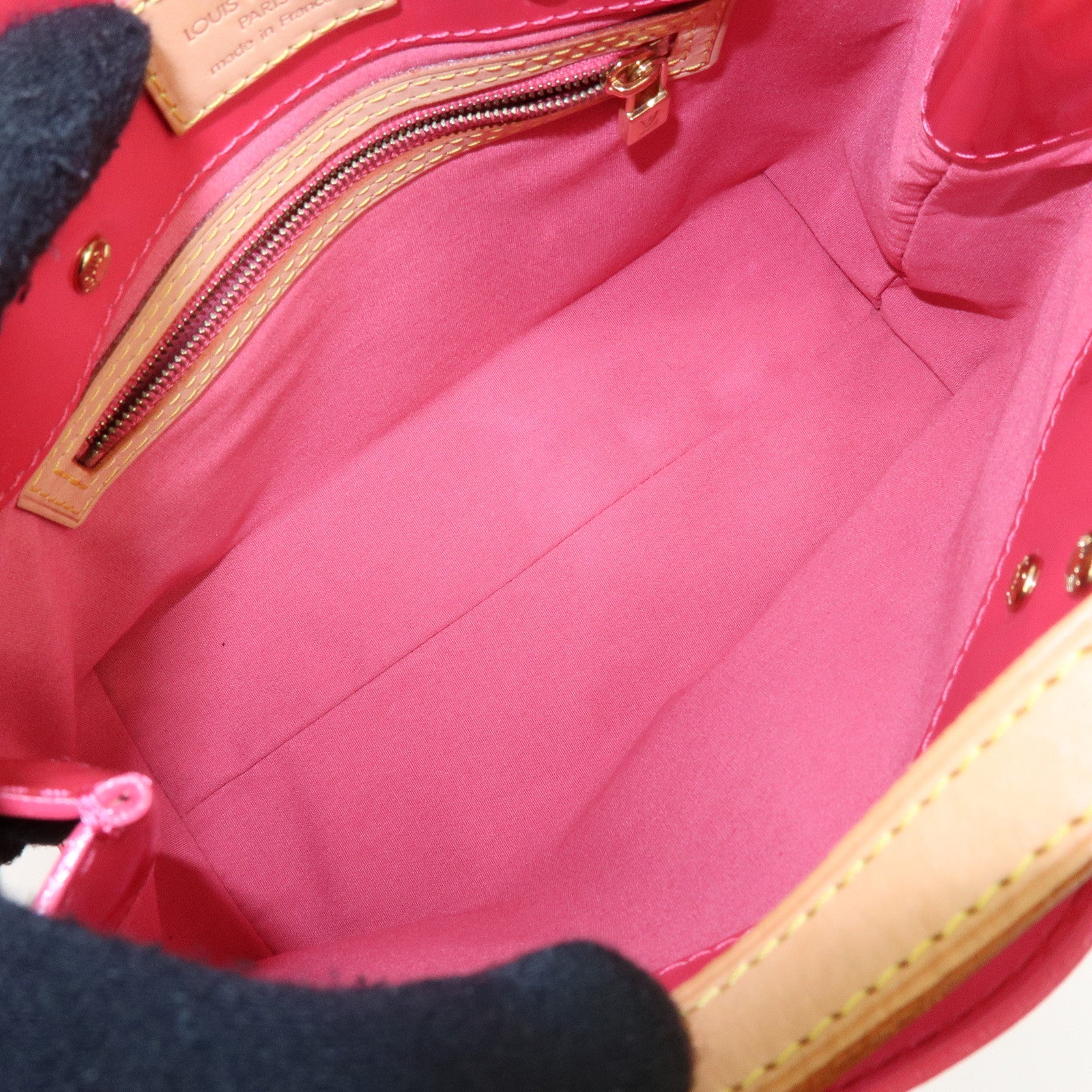 Louis Vuitton Monogram Vernis Reade PM Hand Bag Framboise M9132F