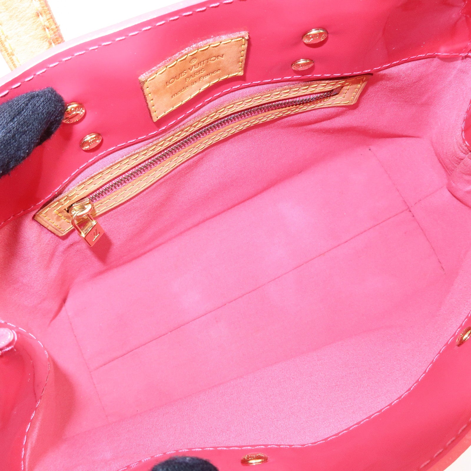 Louis Vuitton Monogram Vernis Reade PM Hand Bag Framboise M9132F