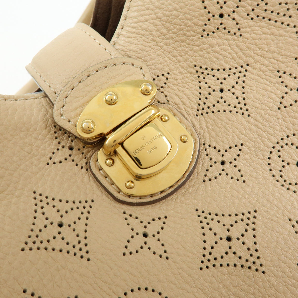 Louis Vuitton Monogram Mahina L Shoulder Hand Bag Sable M93979