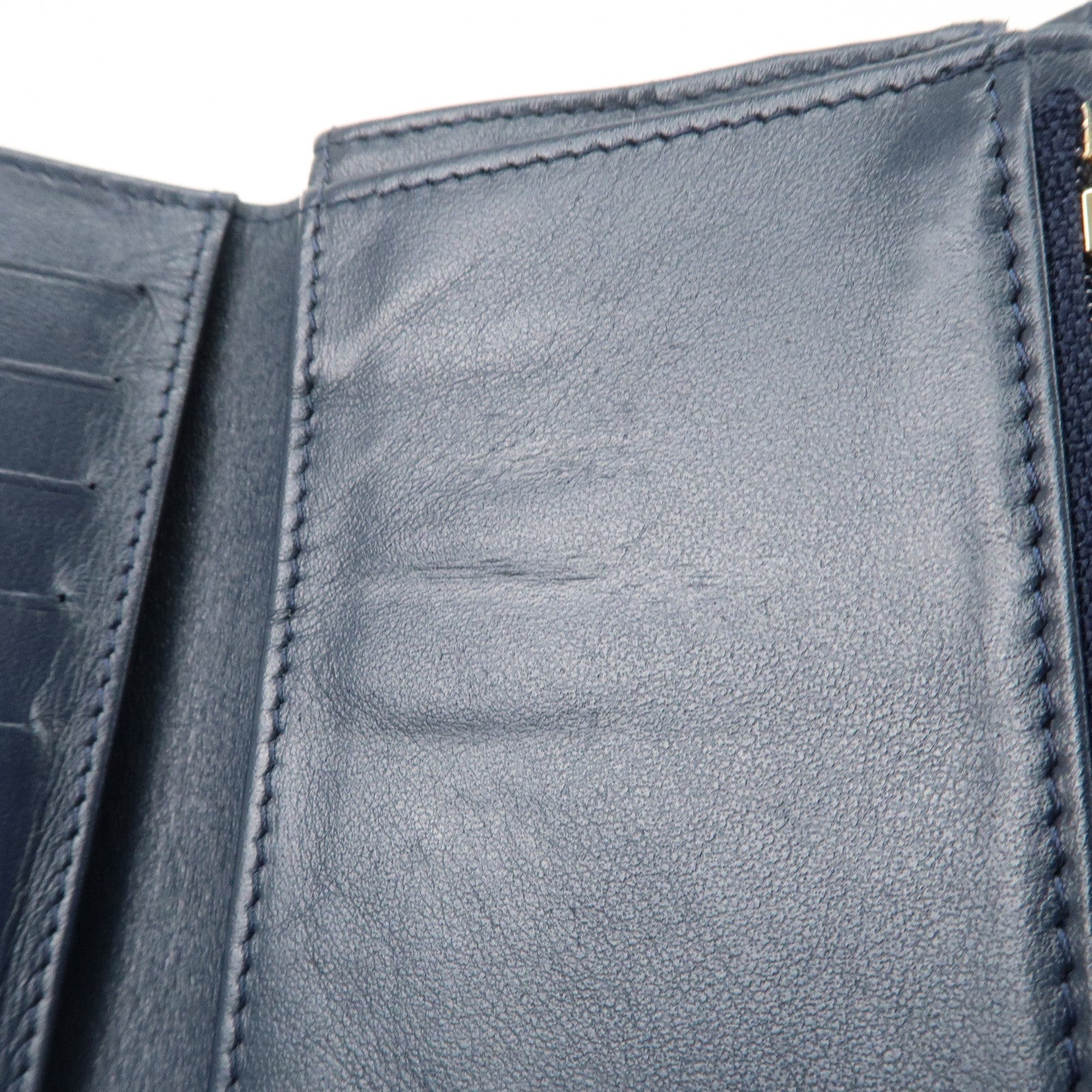 CHANEL Matelasse Caviarskin Tri-fold Wallet Small Wallet Navy AP0232 Used