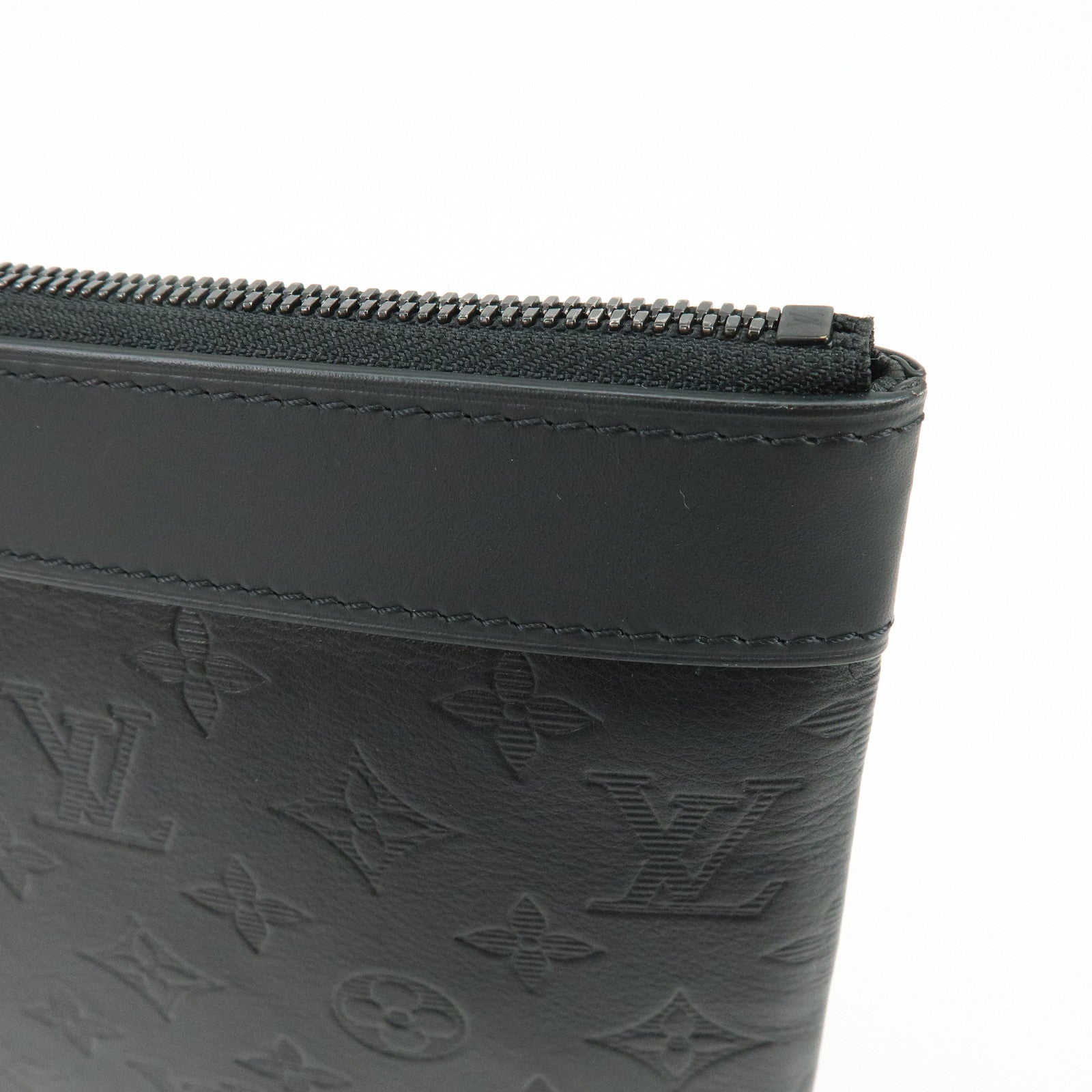 Louis Vuitton Monogram Shadow Pochette Discovery Cluth Bag Black M62903