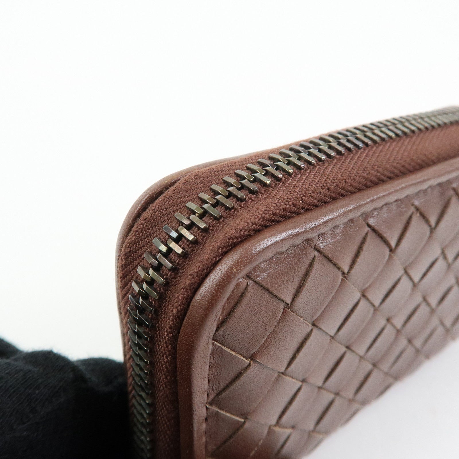 BOTTEGA VENETA Intrecciato Leather Round Zippy Coin Case Brown